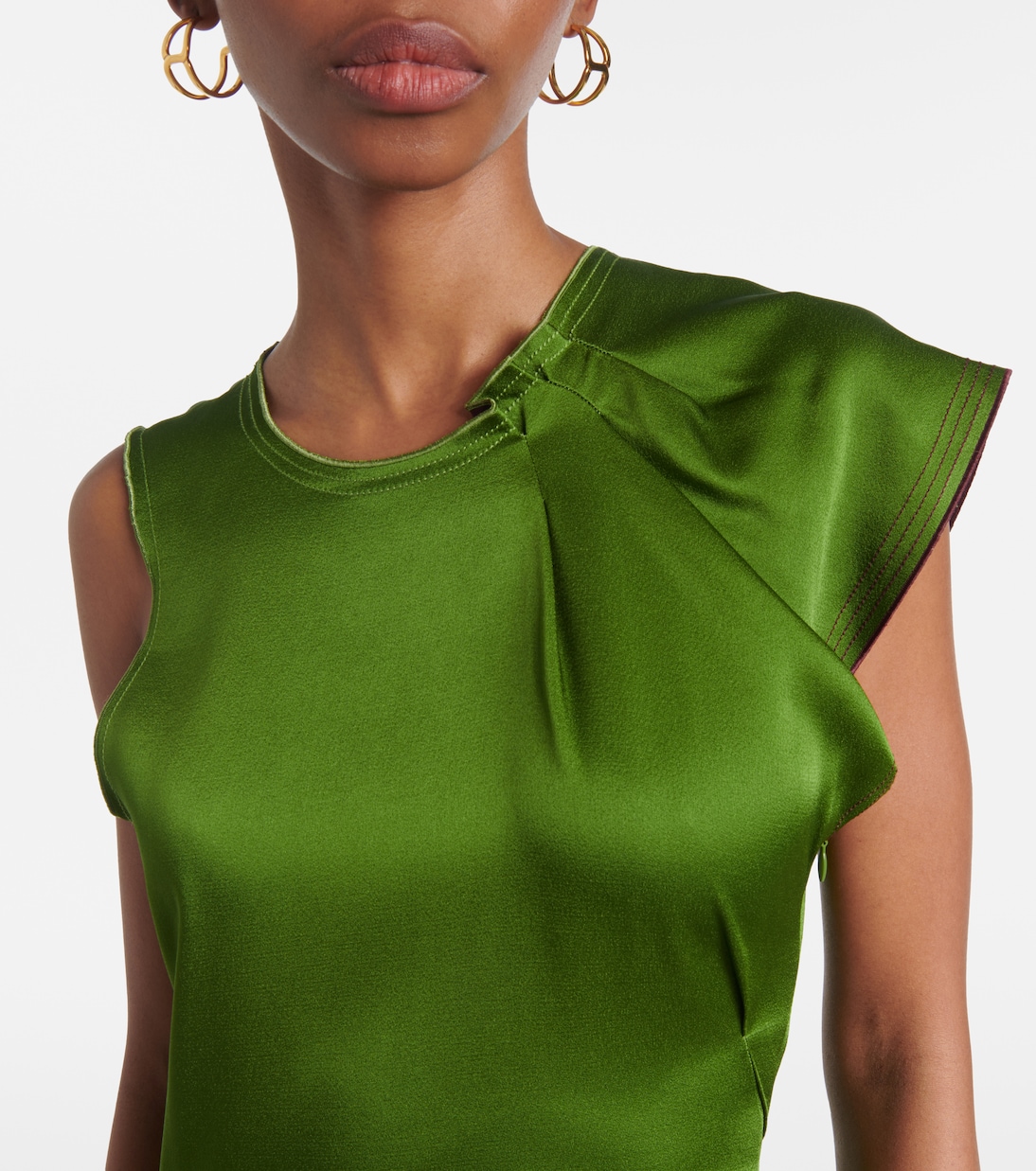 Robe midi asymétrique en satin | Victoria Beckham