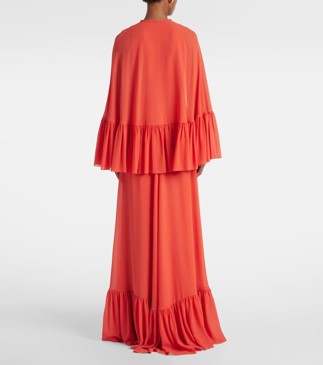 Vestido largo de georgette de seda con capa | Valentino