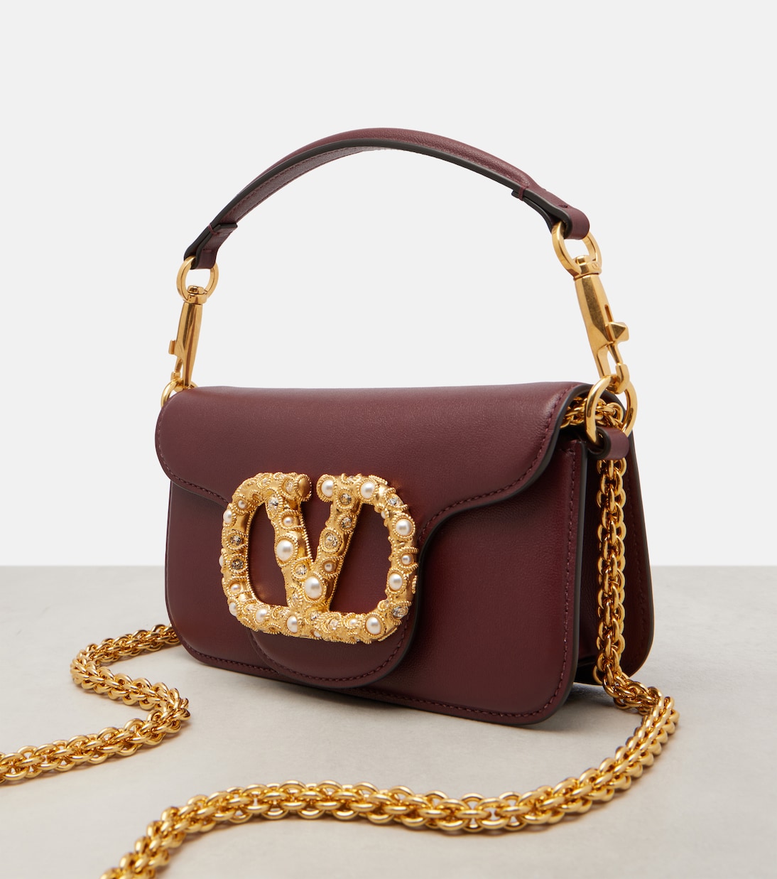 Borsa a spalla Locò Small in pelle | Valentino Garavani