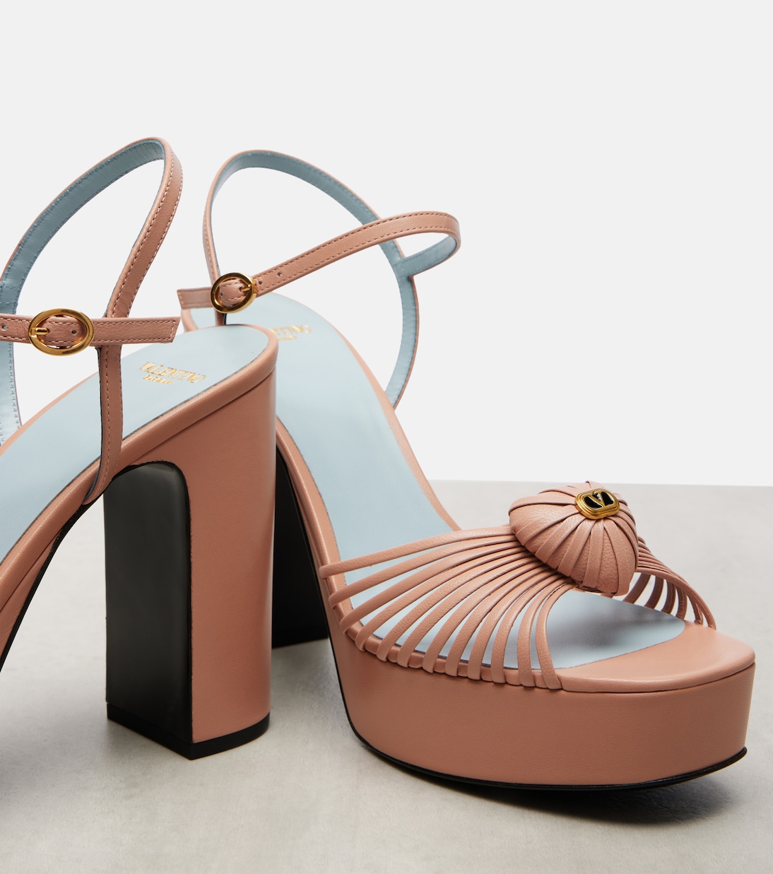 Cœur Royal 115 leather platform sandals | Valentino Garavani