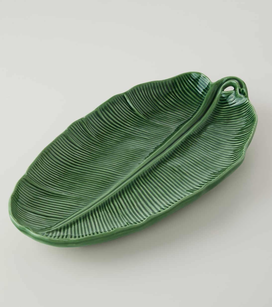 Plateau Folhas Banana Leaf Large en céramique | Bordallo Pinheiro