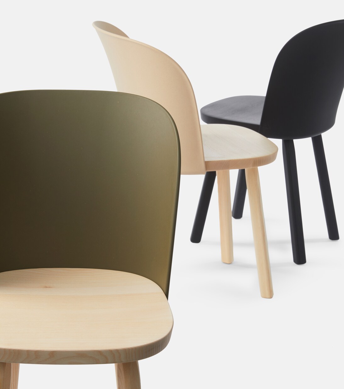 Stuhl Alpina by Barber & Osgerby | Magis