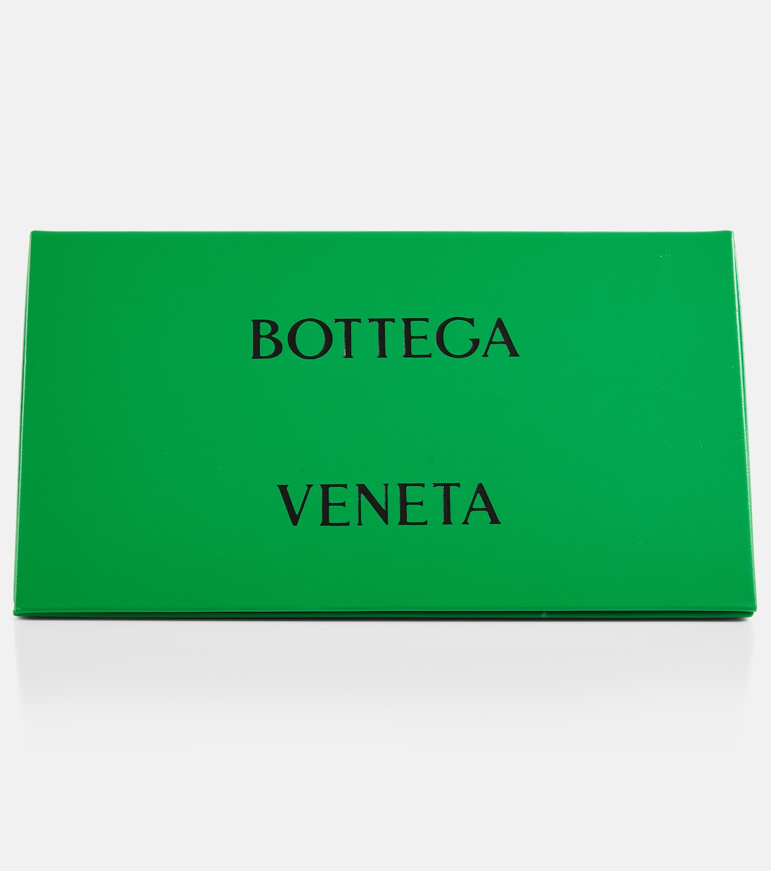 Occhiali da sole aviator BOTTEGA VENETA per stili giovani e moderni