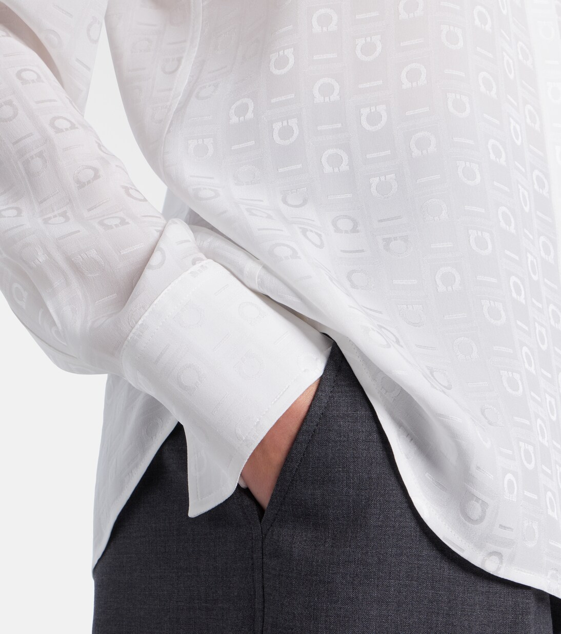 Gancini silk crêpe shirt | Ferragamo