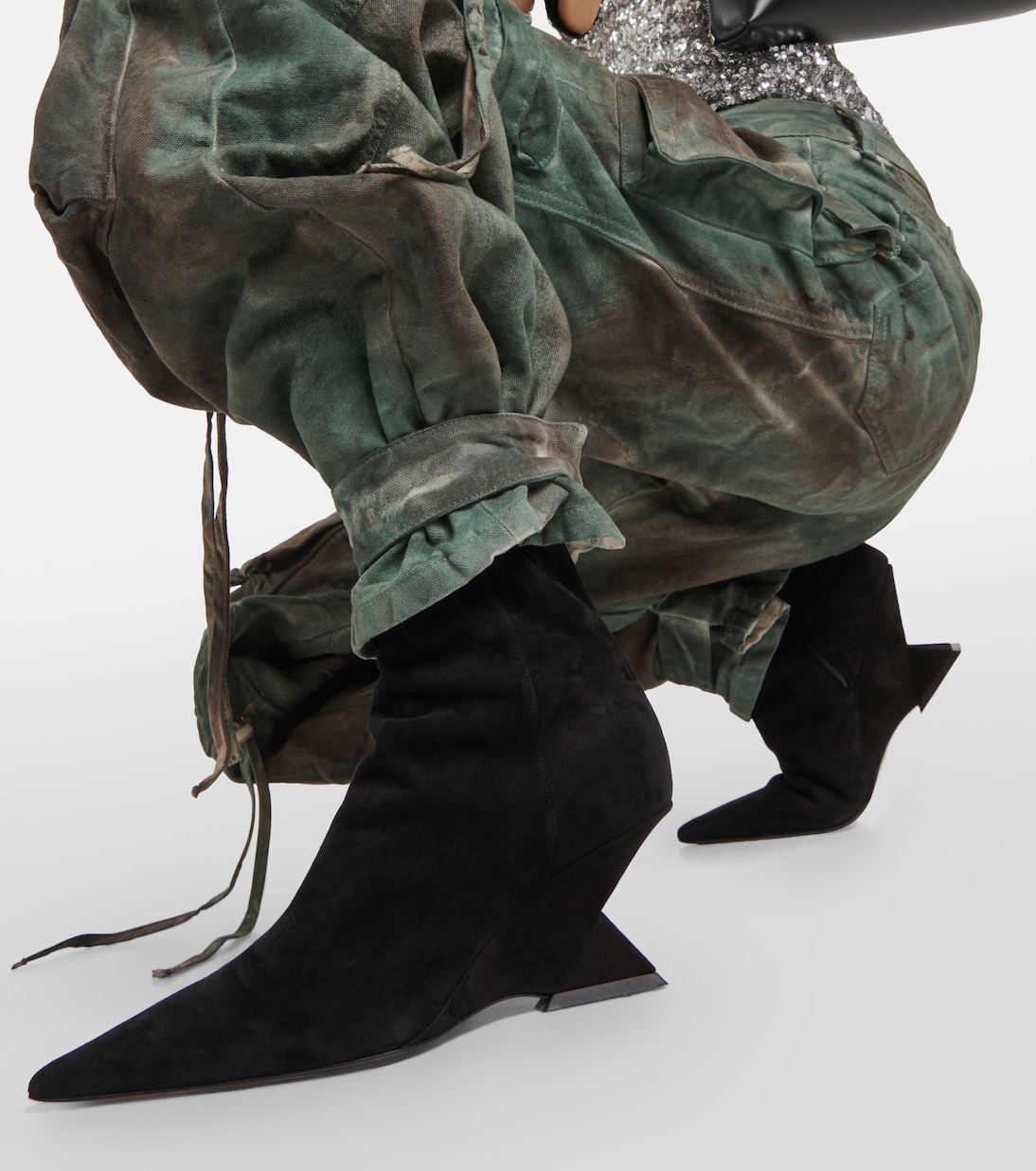 Bottines Cheope en daim d'agneau | The Attico