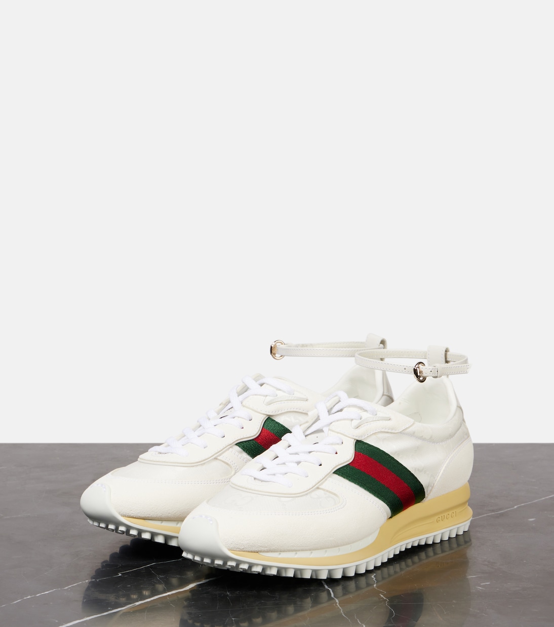 Sneakers Web Stripe mit Veloursleder | Gucci