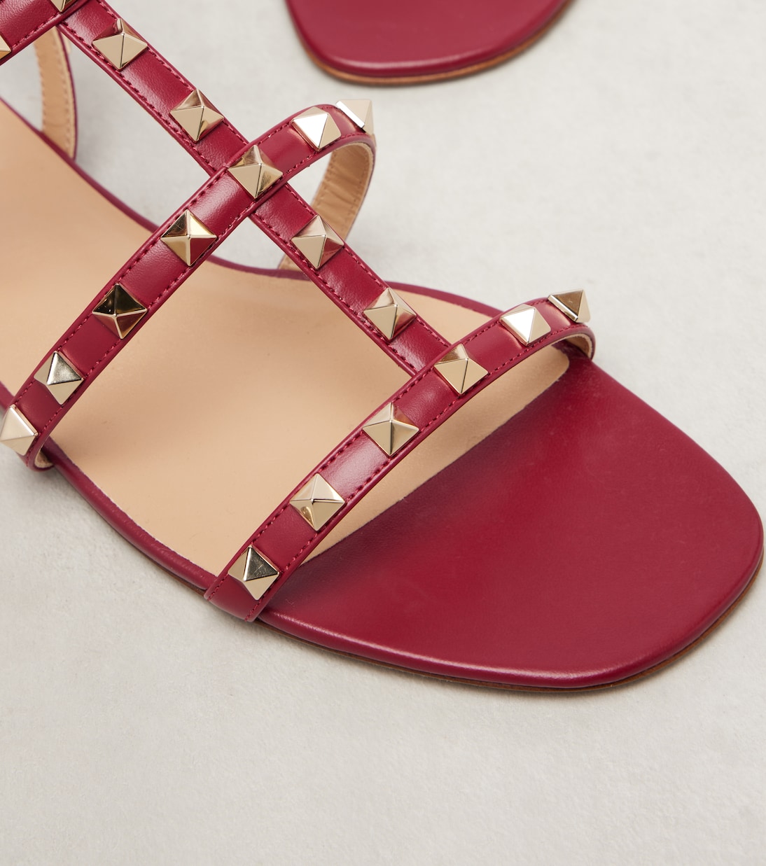 Sandalen Rockstud aus Leder | Valentino Garavani