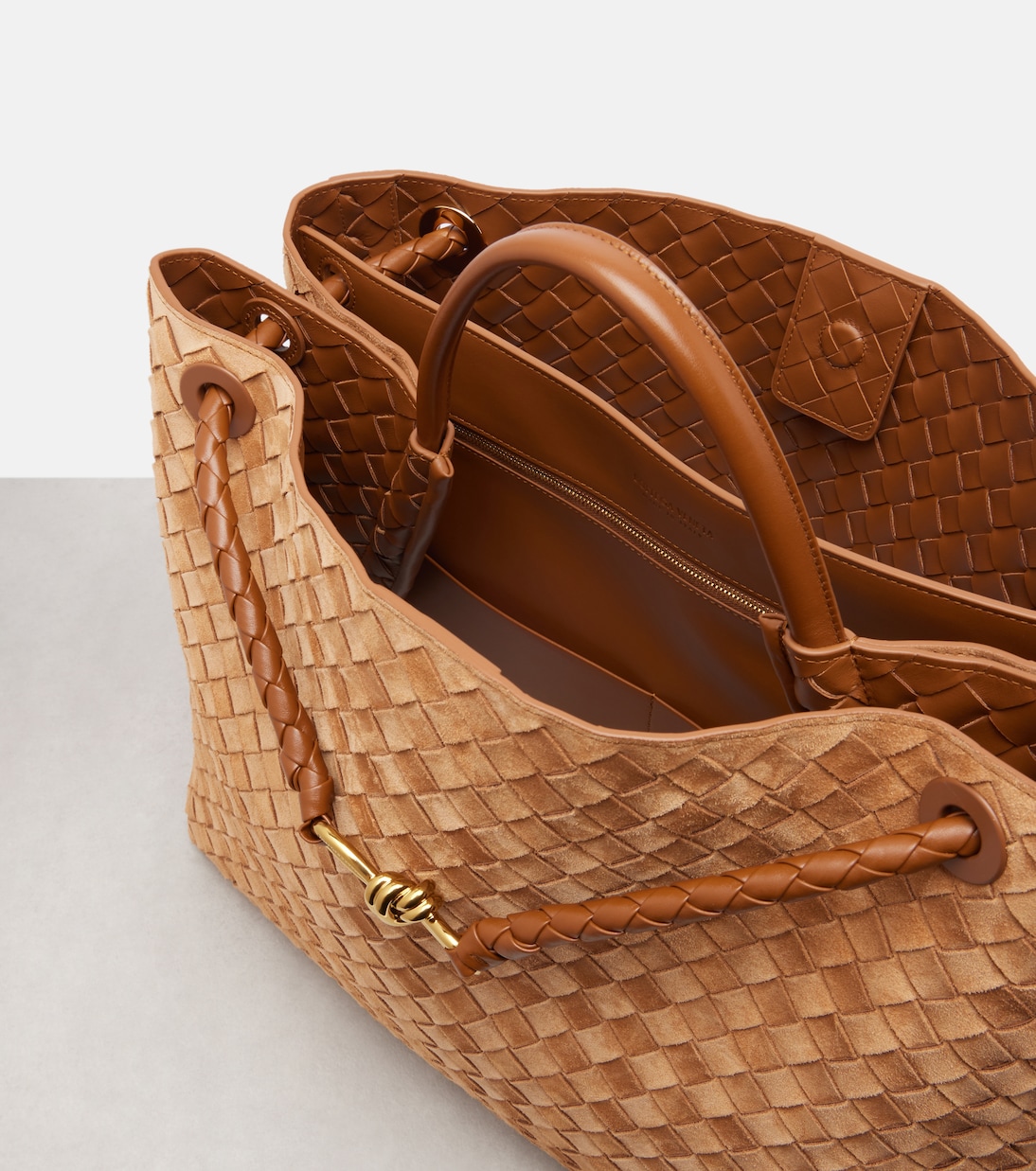 Andiamo 인트레치아토 라지 스웨이드 토트 백 | Bottega Veneta
