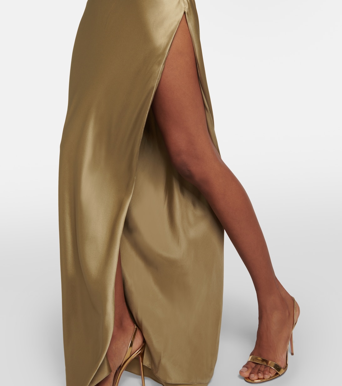 Abito lungo in seta con cut-out. | The Sei