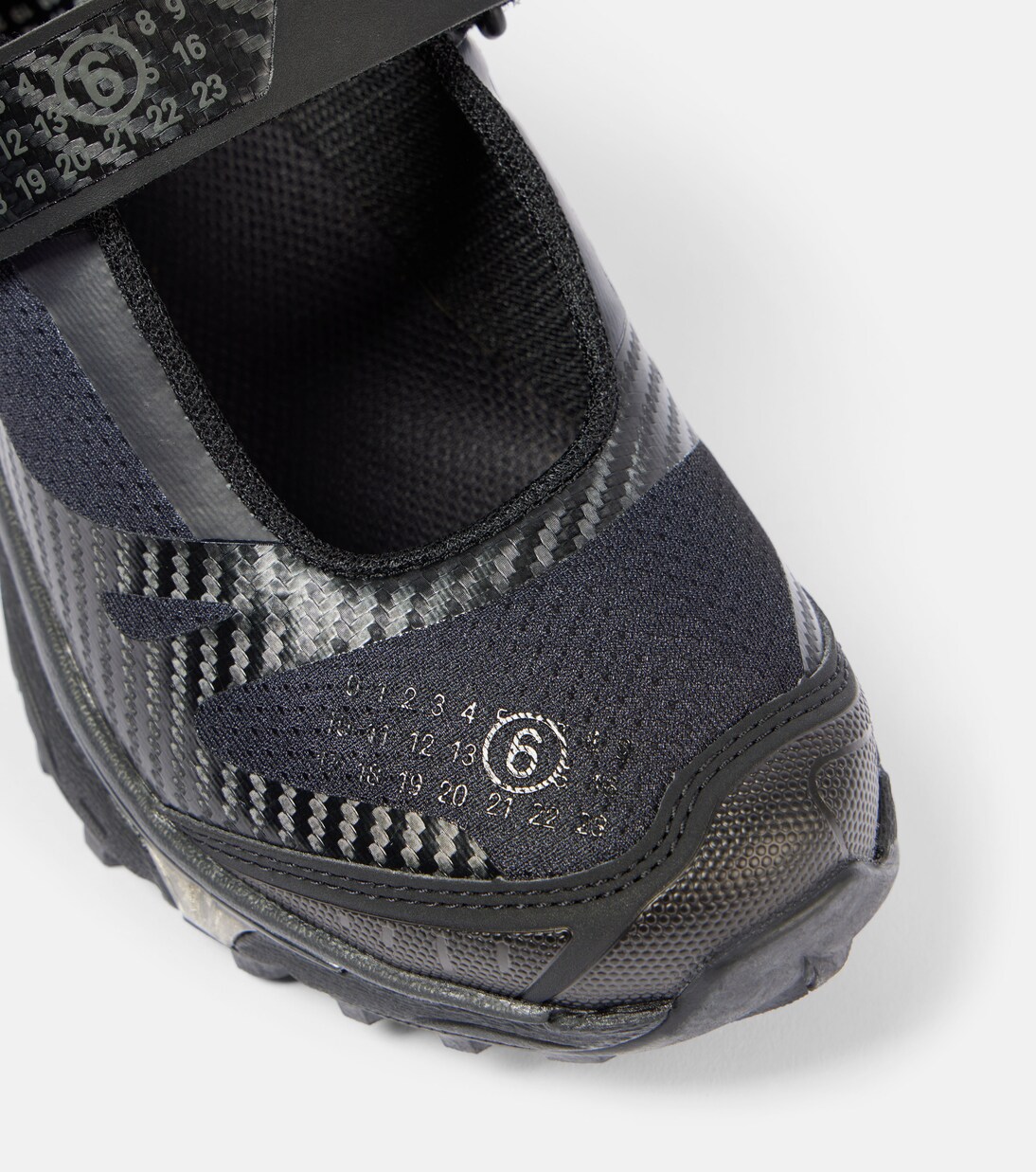 x Salomon XT-Mary J sneakers in black - MM 6 Maison Margiela