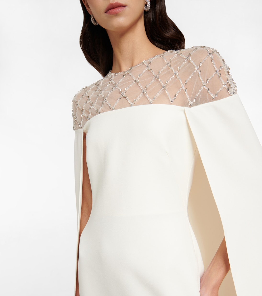 Bridal - Abito lungo in crêpe con mantella | Safiyaa
