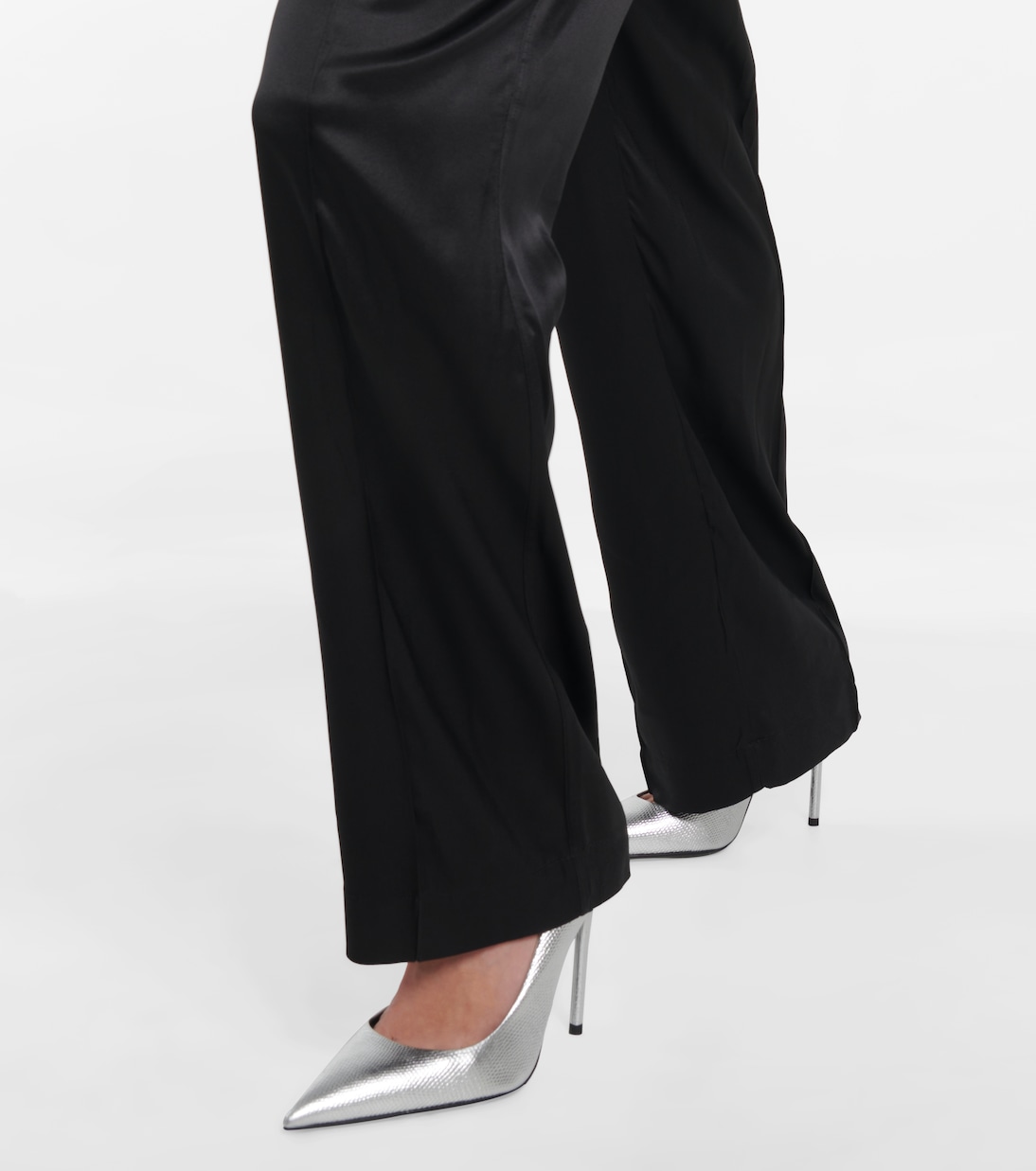 Salones de piel metalizada | Tom Ford