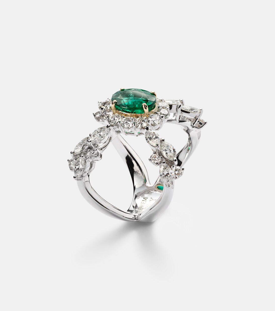Reign Supreme 18kt white gold ring with diamonds and emeralds | Yeprem