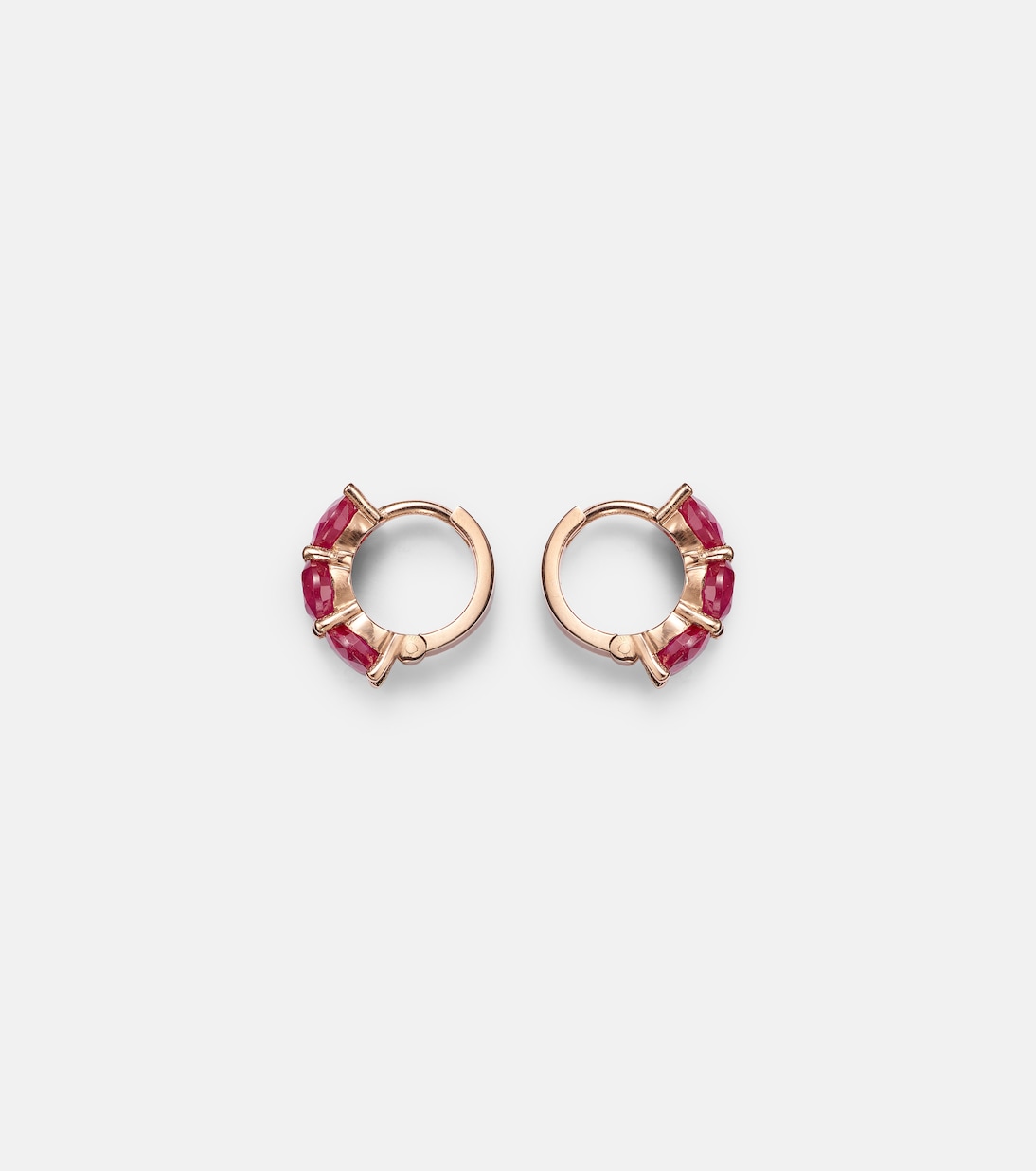 Orecchini a cerchio in oro rosa 18kt con rubini di Ileana Makri, design giovane e chic