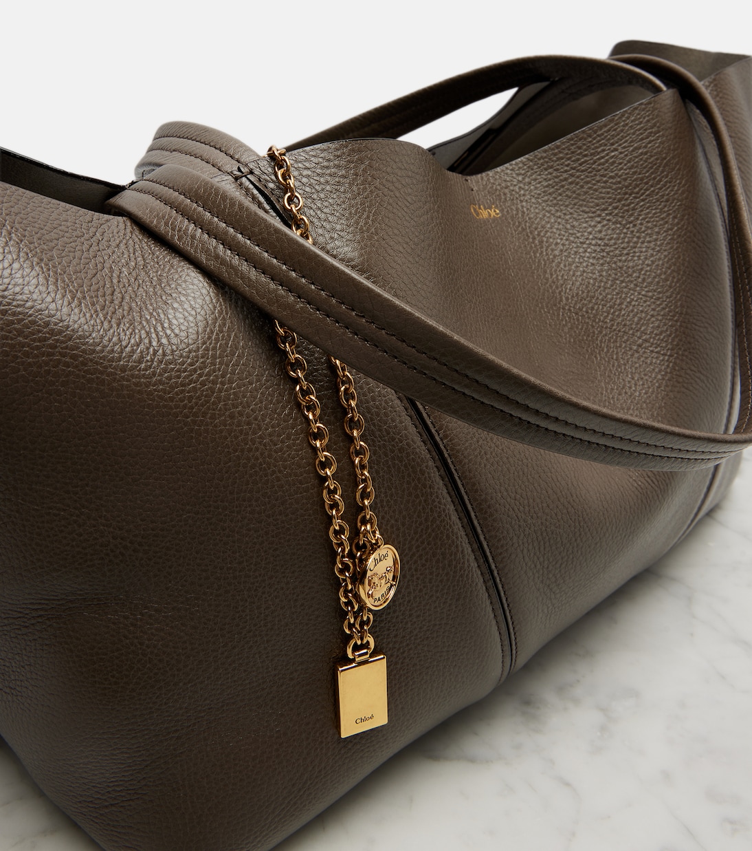 Chloé Spin Medium leather tote bag | Chloé