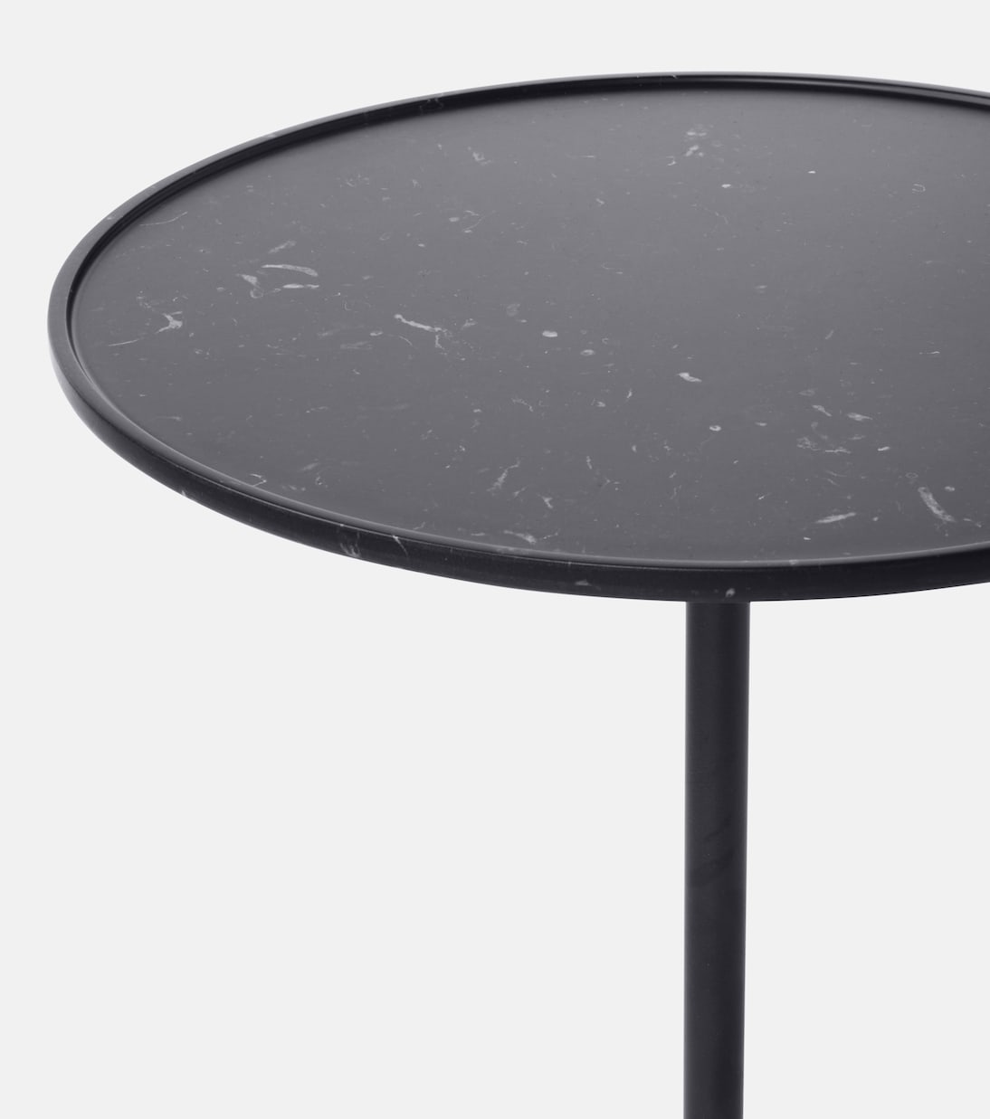9 side table by Piero Lissoni | Cassina