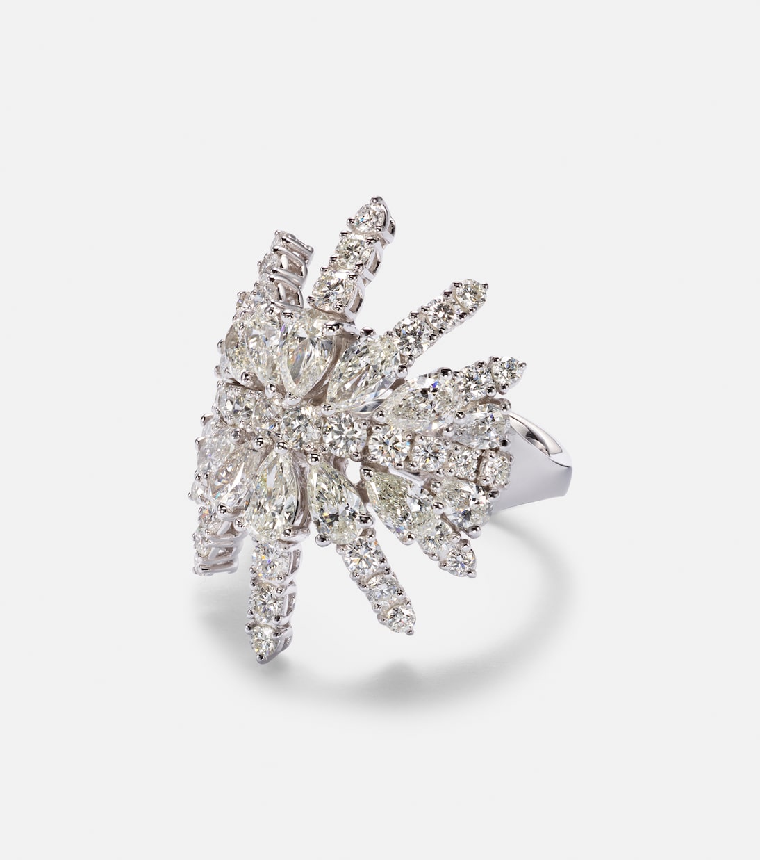 Anello YEPREM Y-Not in oro 18kt con diamanti, stile giovane e moderno