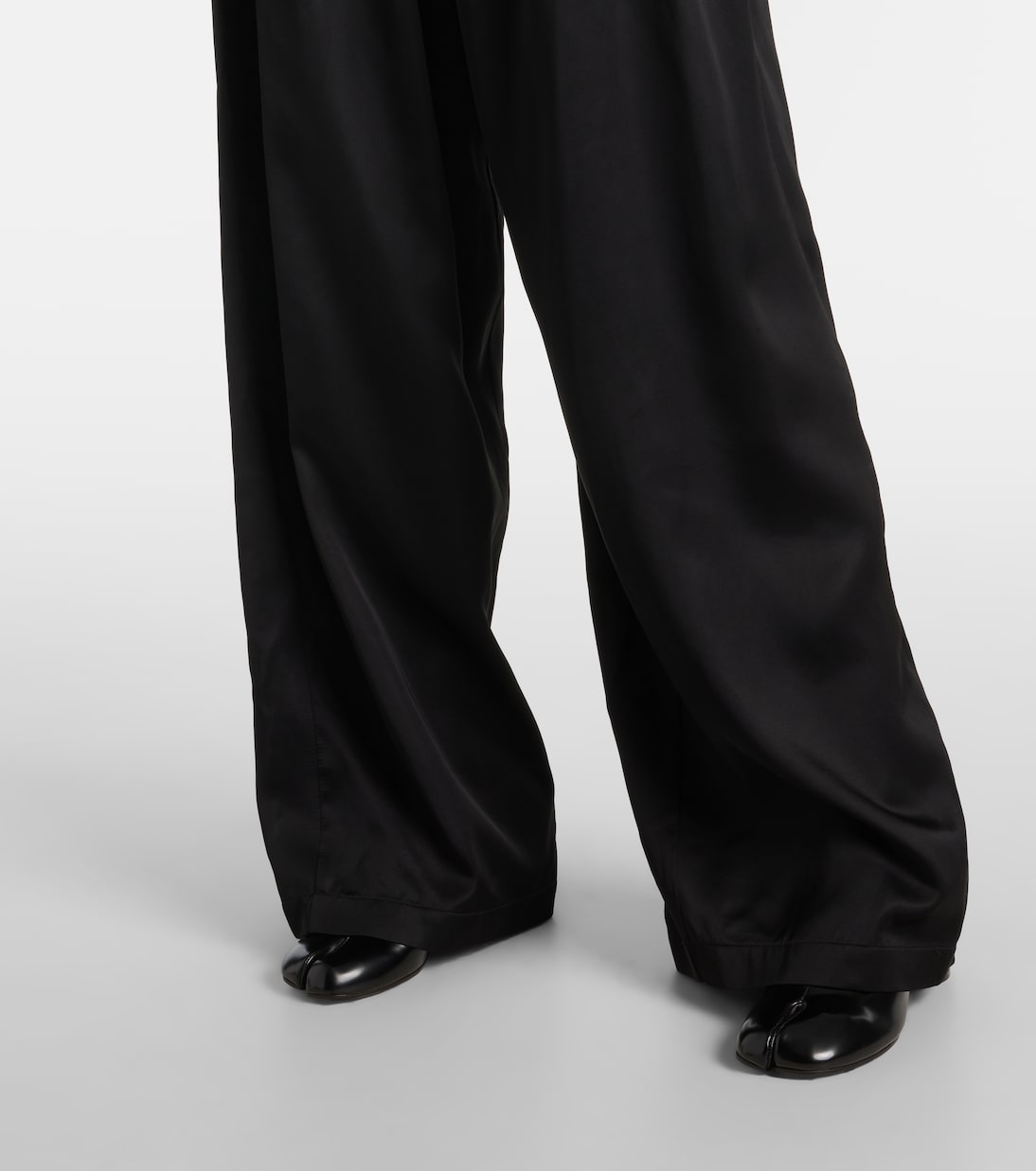 Mid-rise wide-leg pants in black - MM 6 Maison Margiela