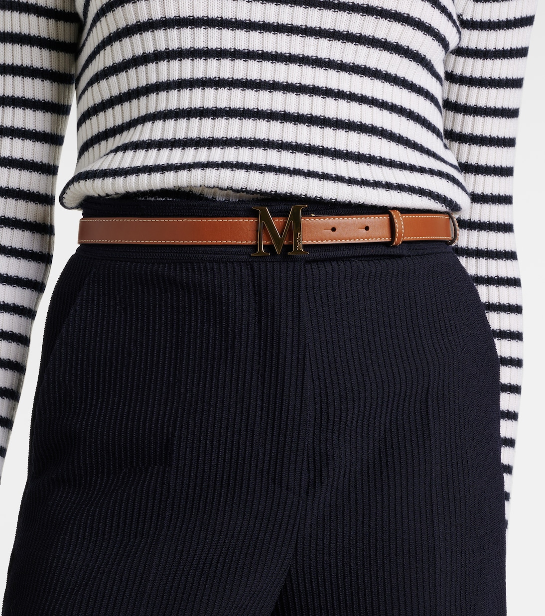 Cintura in pelle con logo MAX MARA per stile giovane e moderno