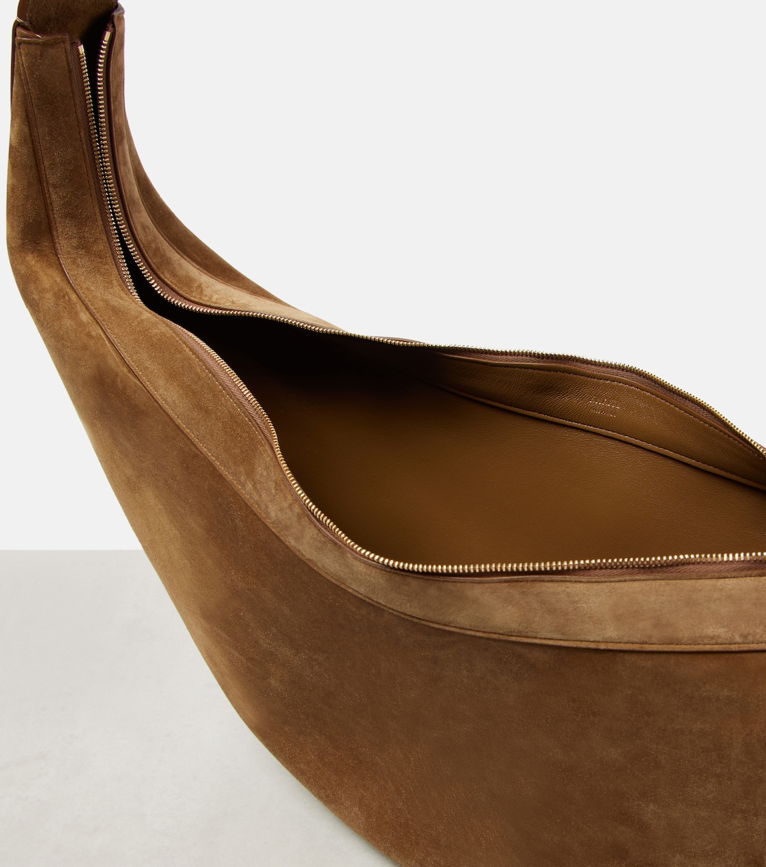 Borsa a spalla Augustina in suede | Khaite