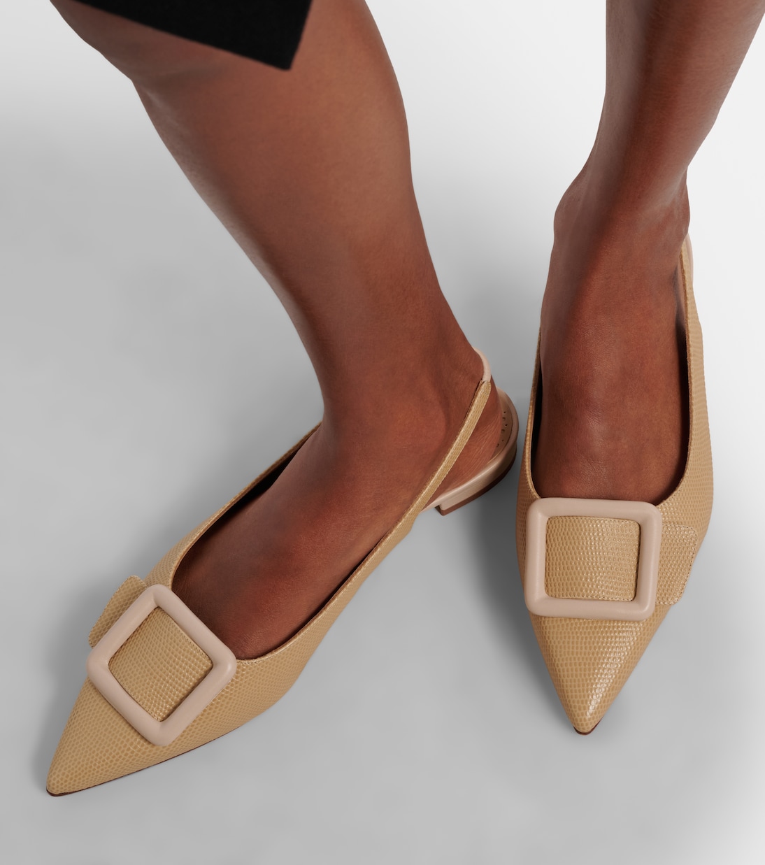 Maylura 크로코 이펙트 레더 슬링백 플랫 슈즈 | Manolo Blahnik