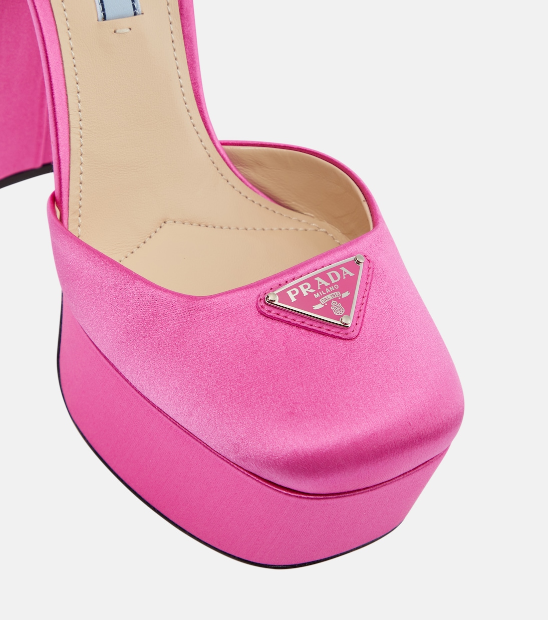 Pumps in raso con plateau | Prada