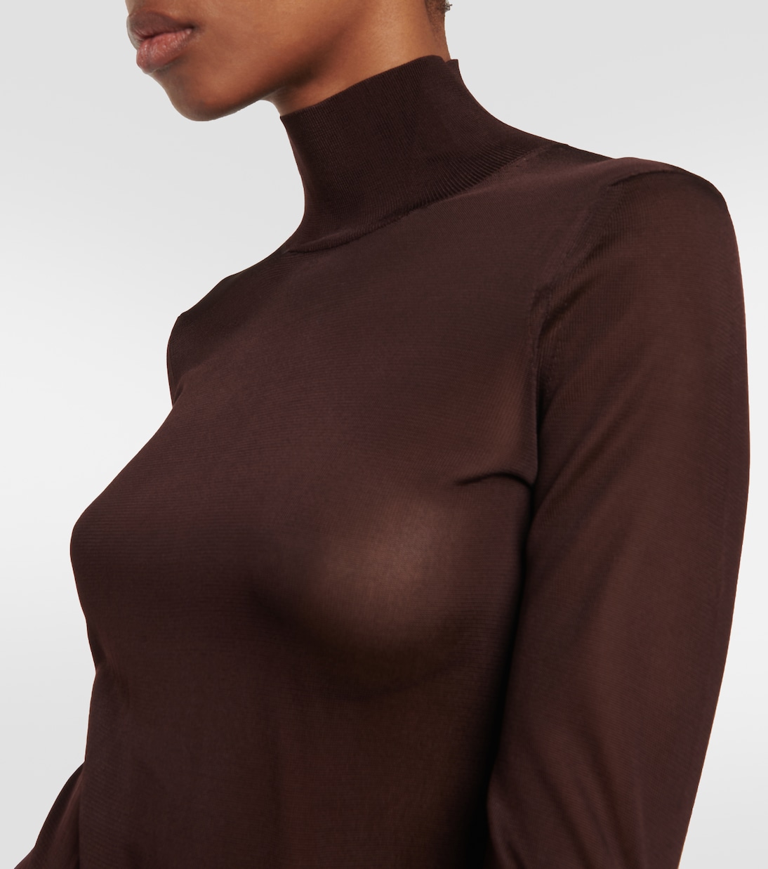 Vestido Maxi de Punto Alaïa con Cuello Alto para Jóvenes