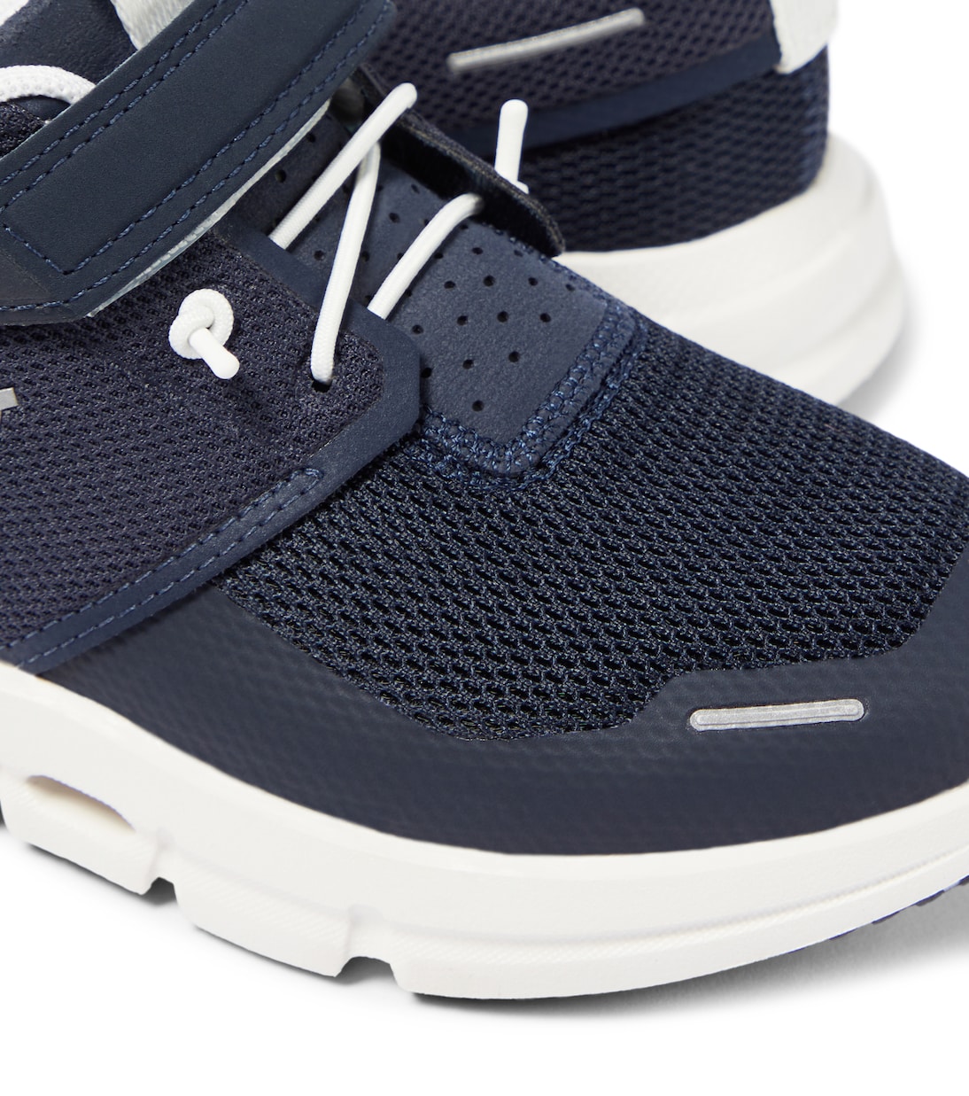 Sneakers Cloud Play in mesh | On Kids