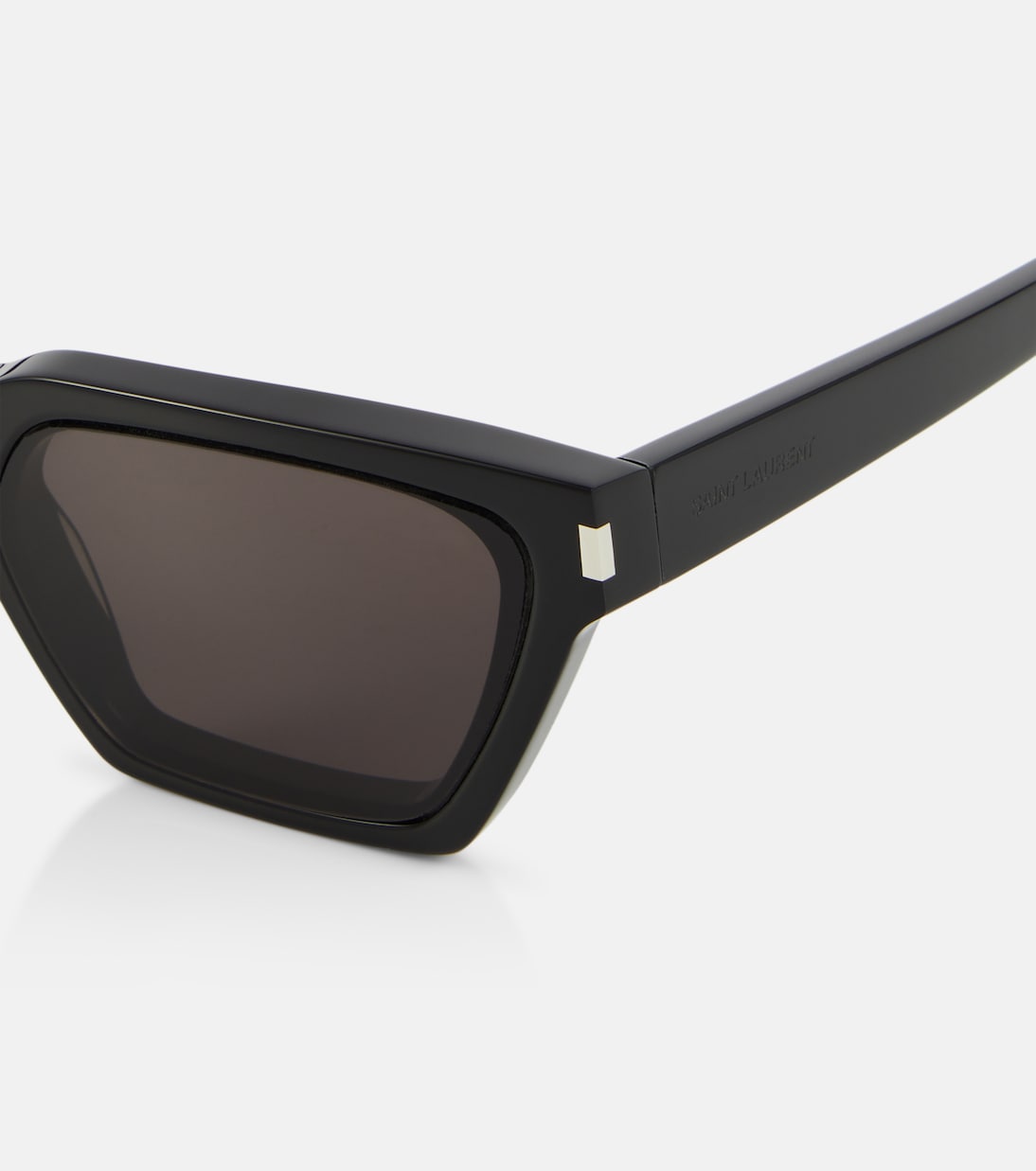 Occhiali da sole Saint Laurent SL 633 con montatura a gatto, stile giovanile e moderno