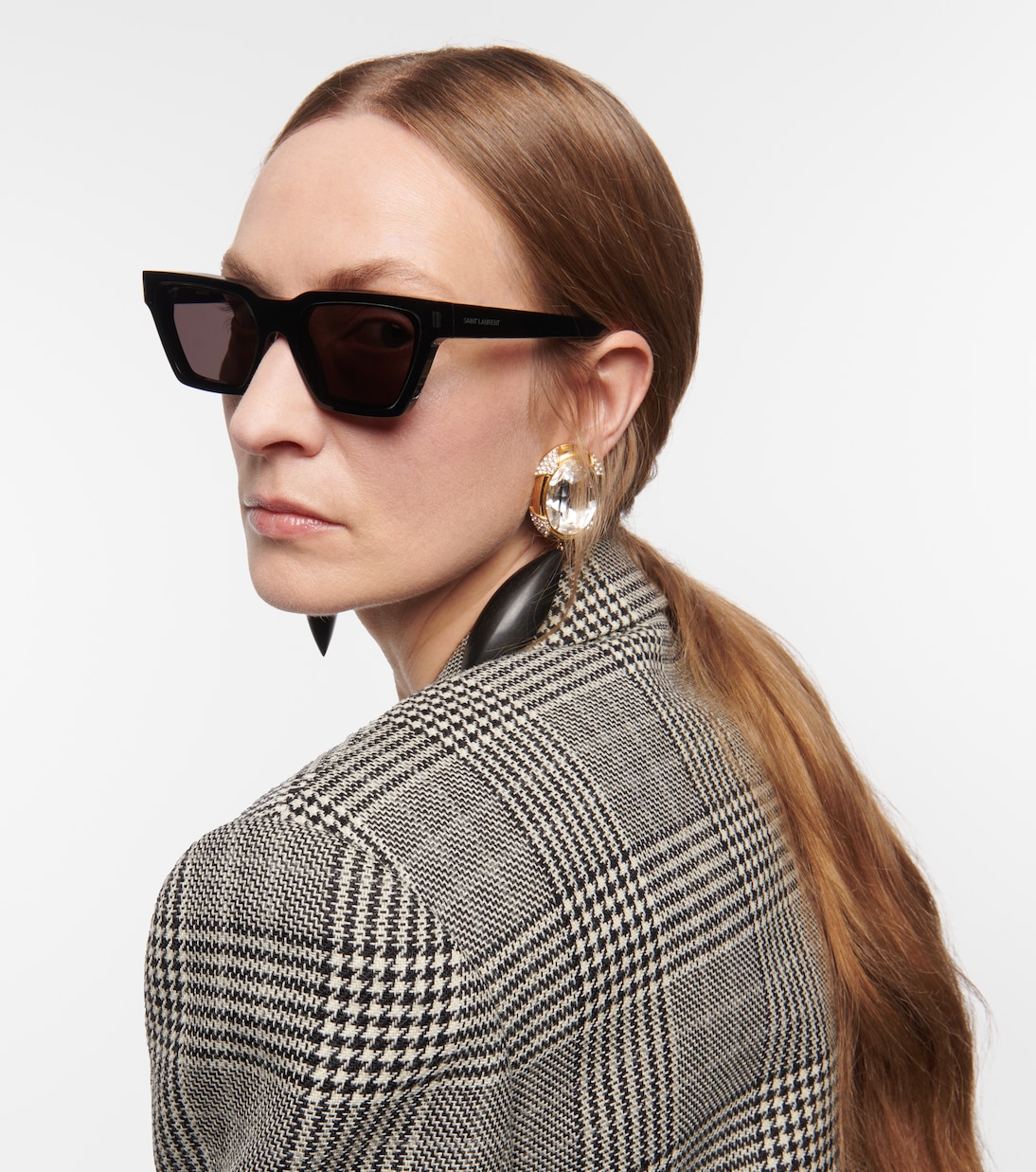 Occhiali da sole Saint Laurent SL 633 con montatura a gatto, stile giovanile e moderno