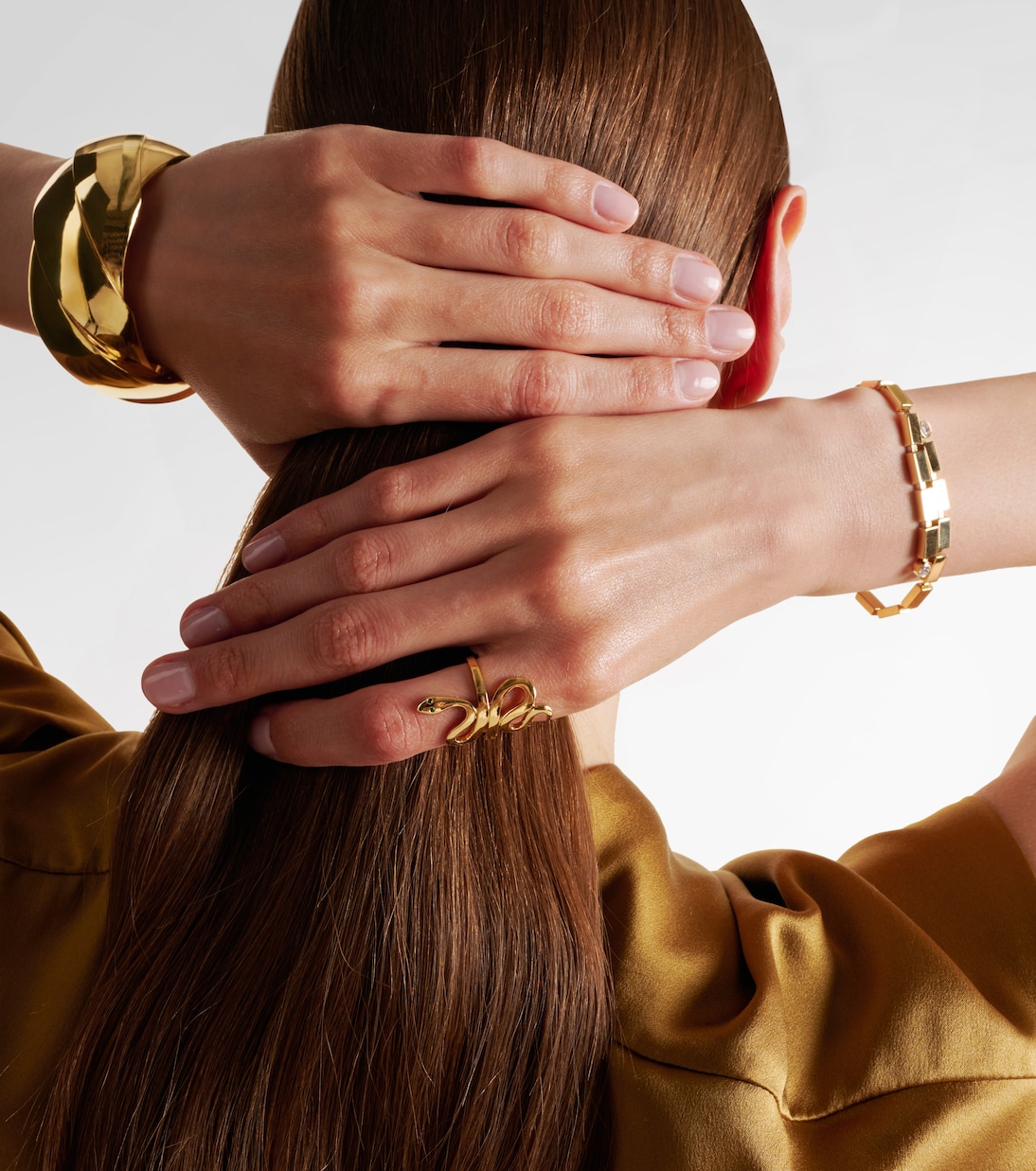 Anello in oro 18kt con smeraldi | Ileana Makri