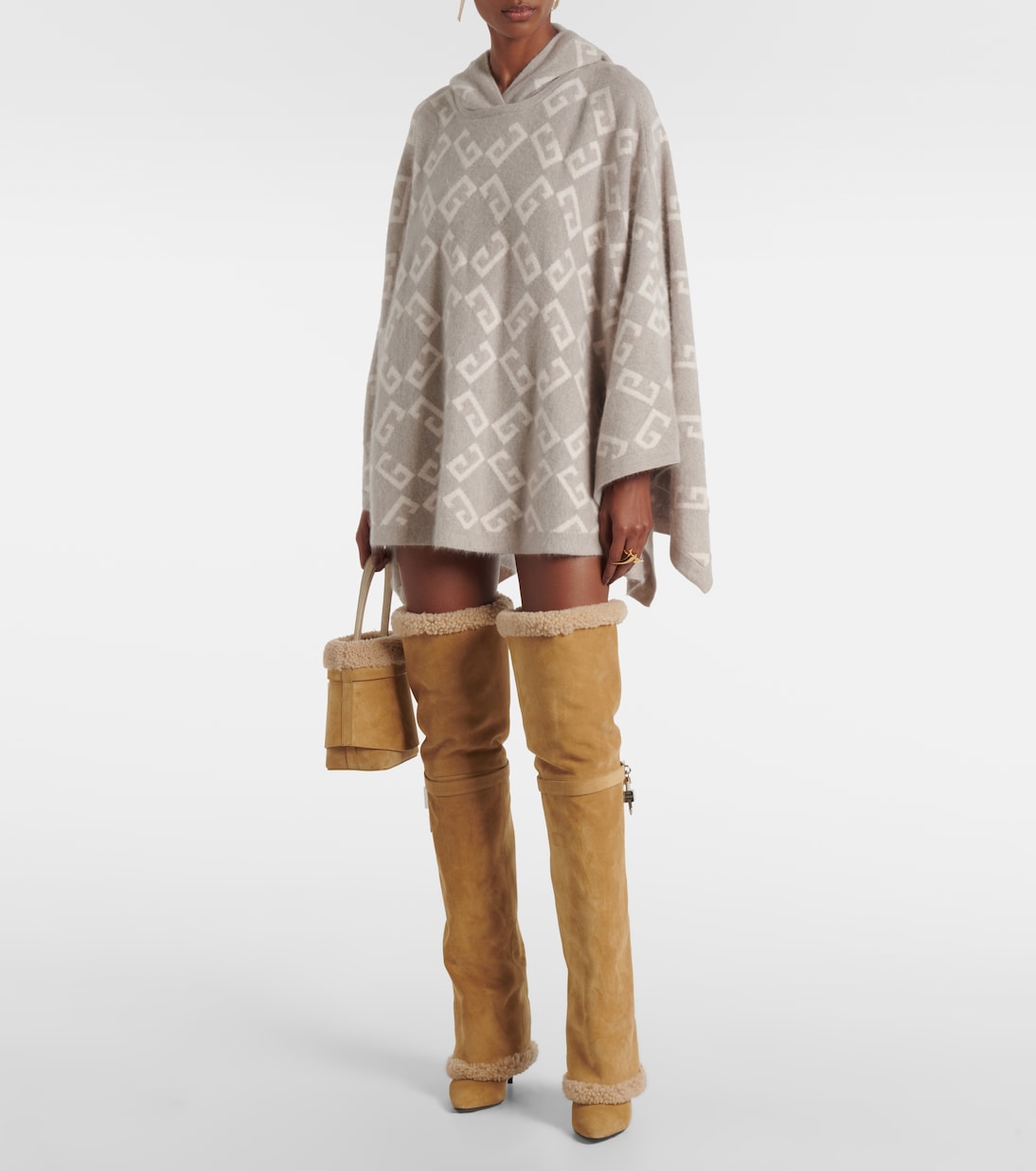 Poncho Monogram 72 à capuche en cachemire | Givenchy