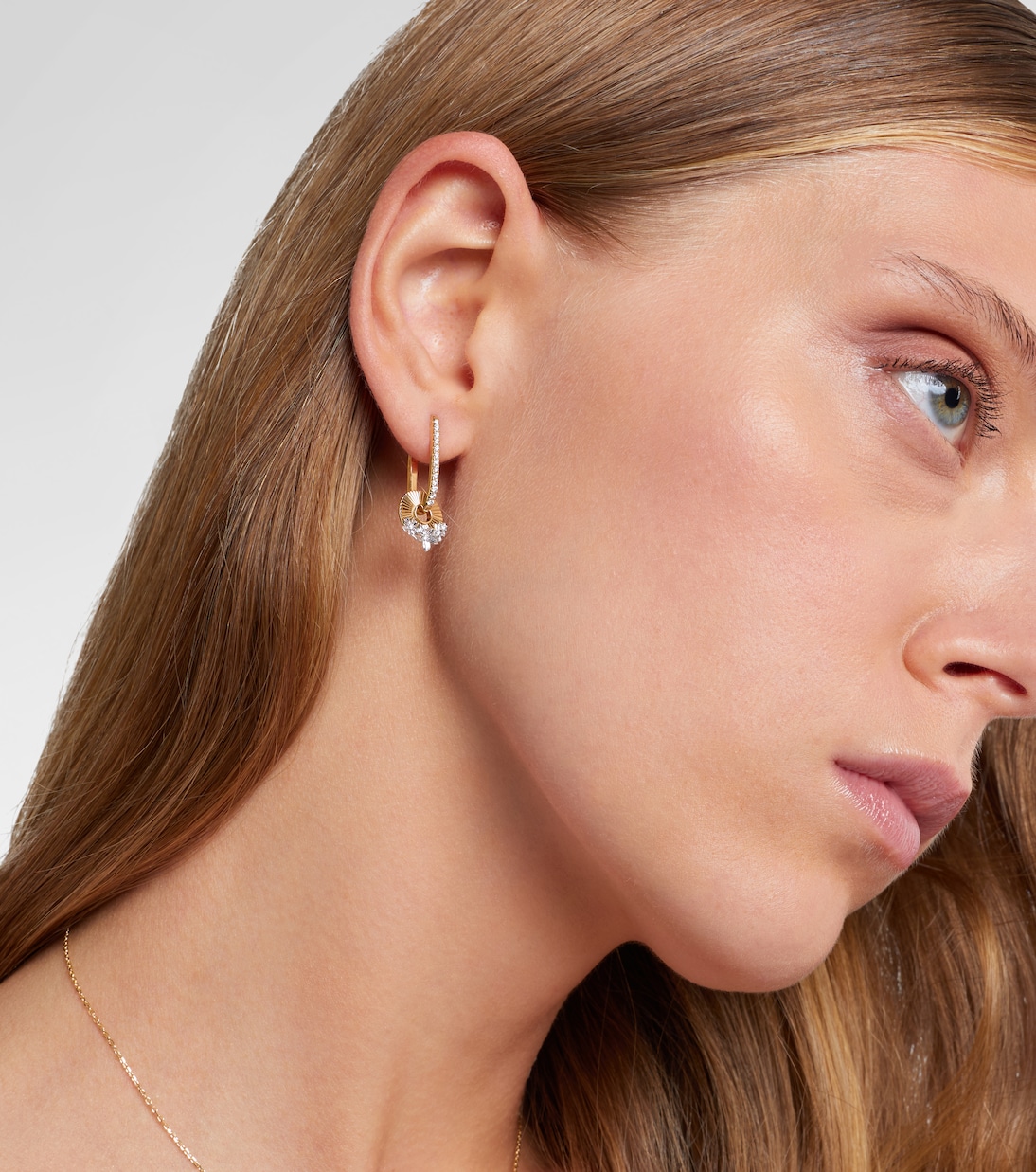 Boucle d’oreille unique en or 18 ct et diamants | FoundRae