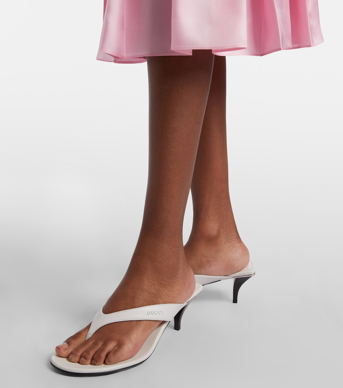 Vittoria leather thong sandals | Gucci