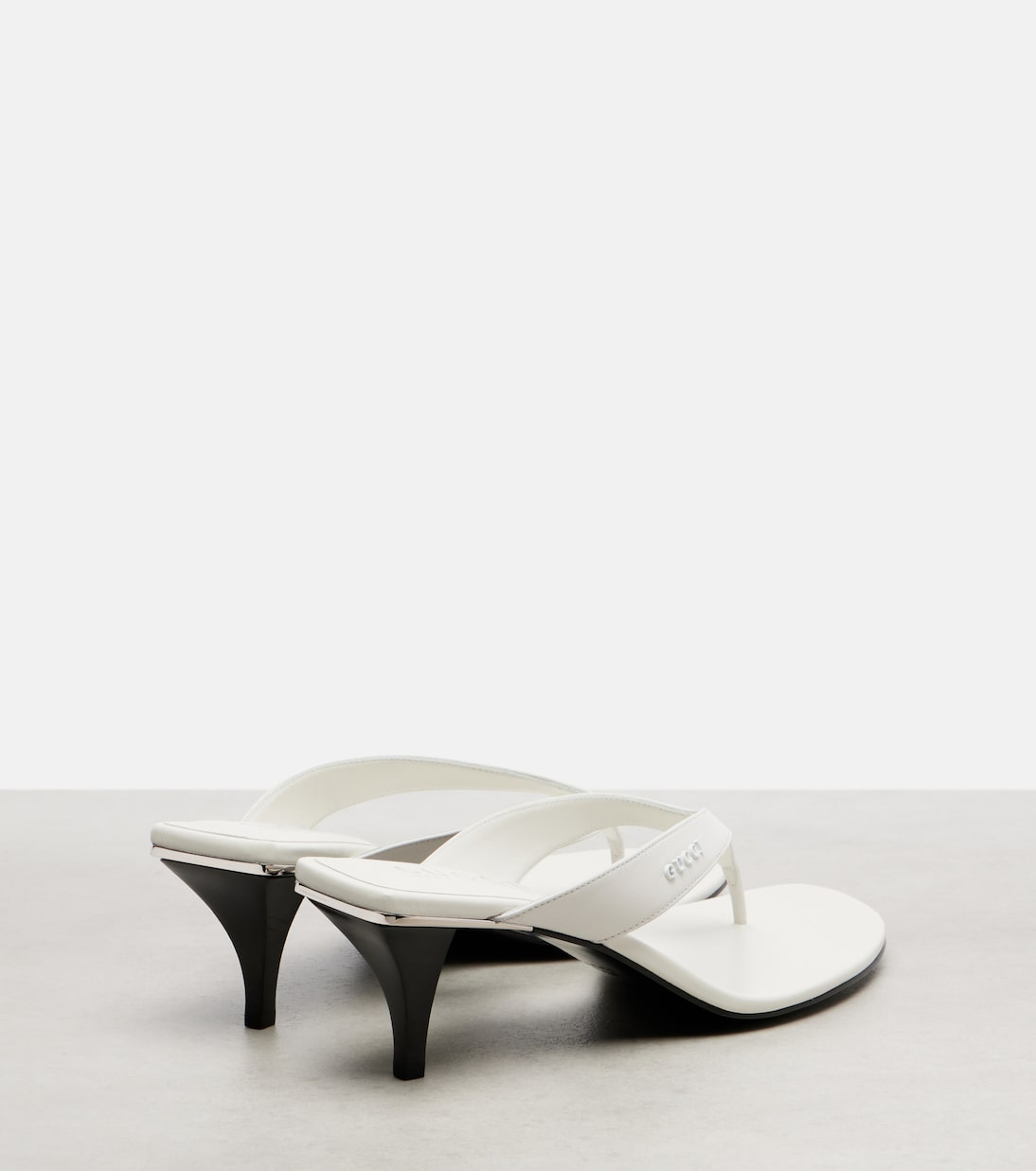 Vittoria leather thong sandals | Gucci