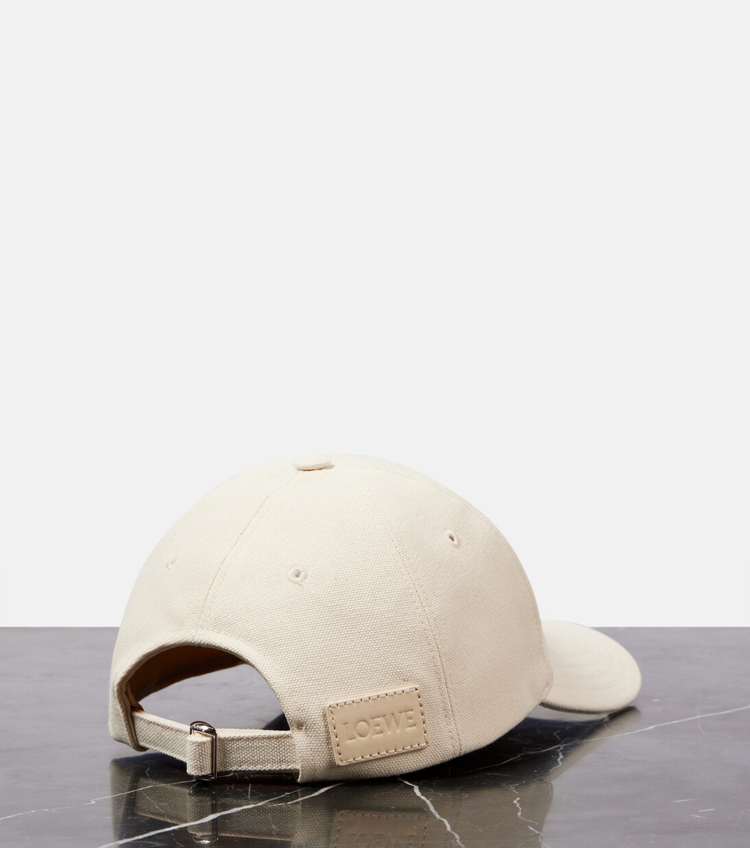 Berretto da baseball con ricamo logo LOEWE per stile giovane e trendy