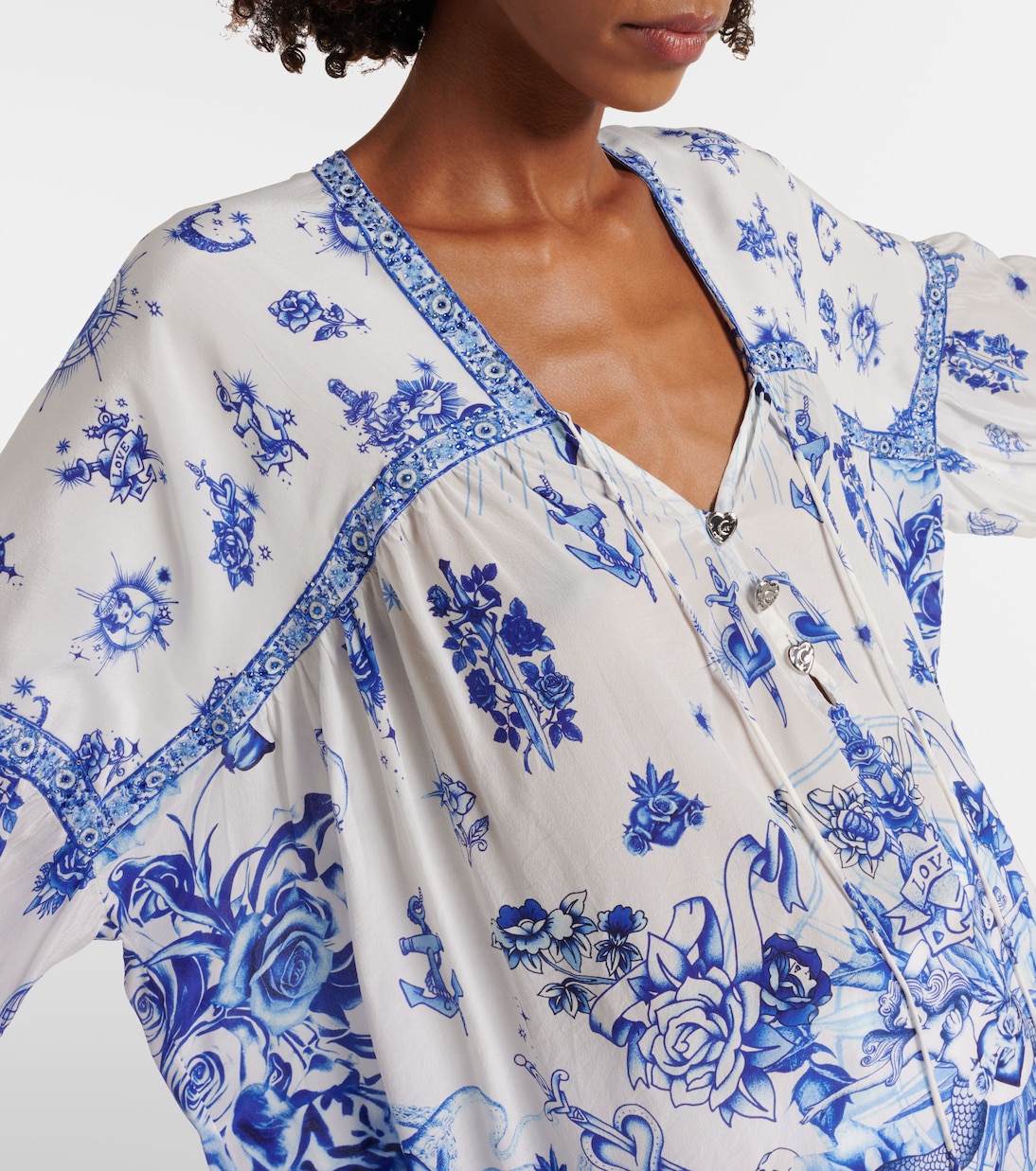 Blusa in seta con fiocco e stampa | Camilla