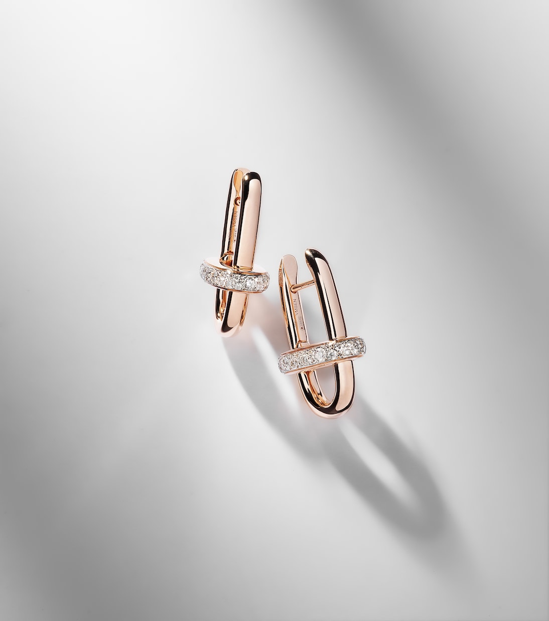 Iconica 18kt rose gold earrings with diamonds | Pomellato