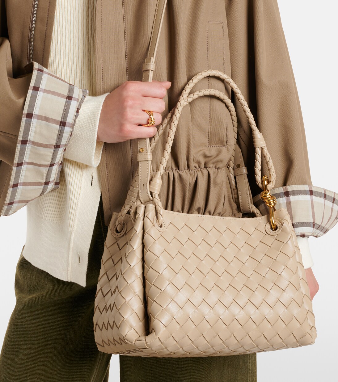Parachute Medium leather tote bag | Bottega Veneta