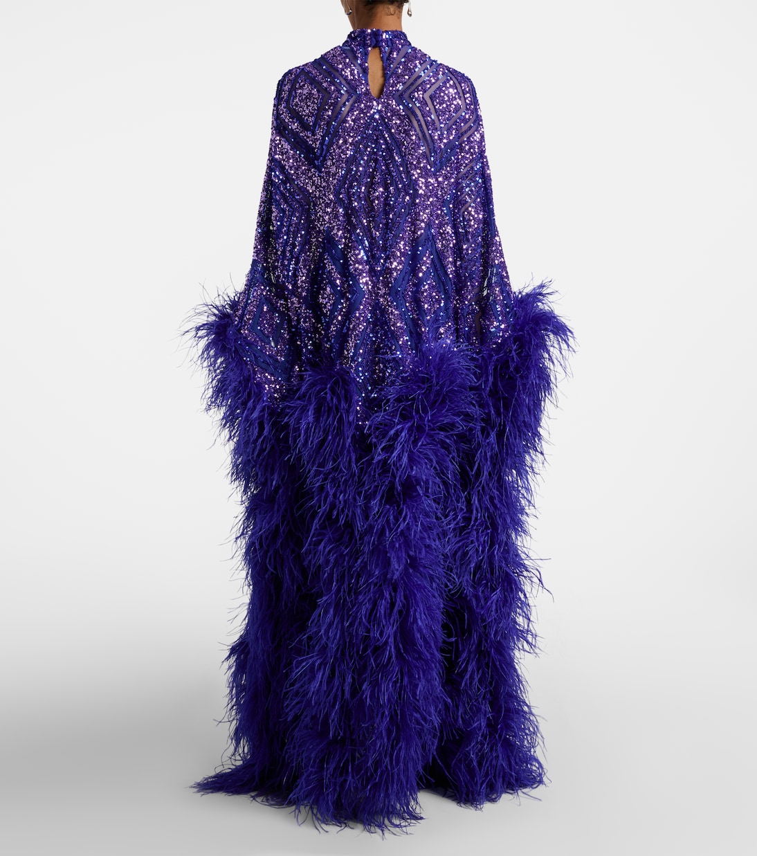 Caftán Casta Diva Follies de tul con lentejuelas y plumas | Taller Marmo