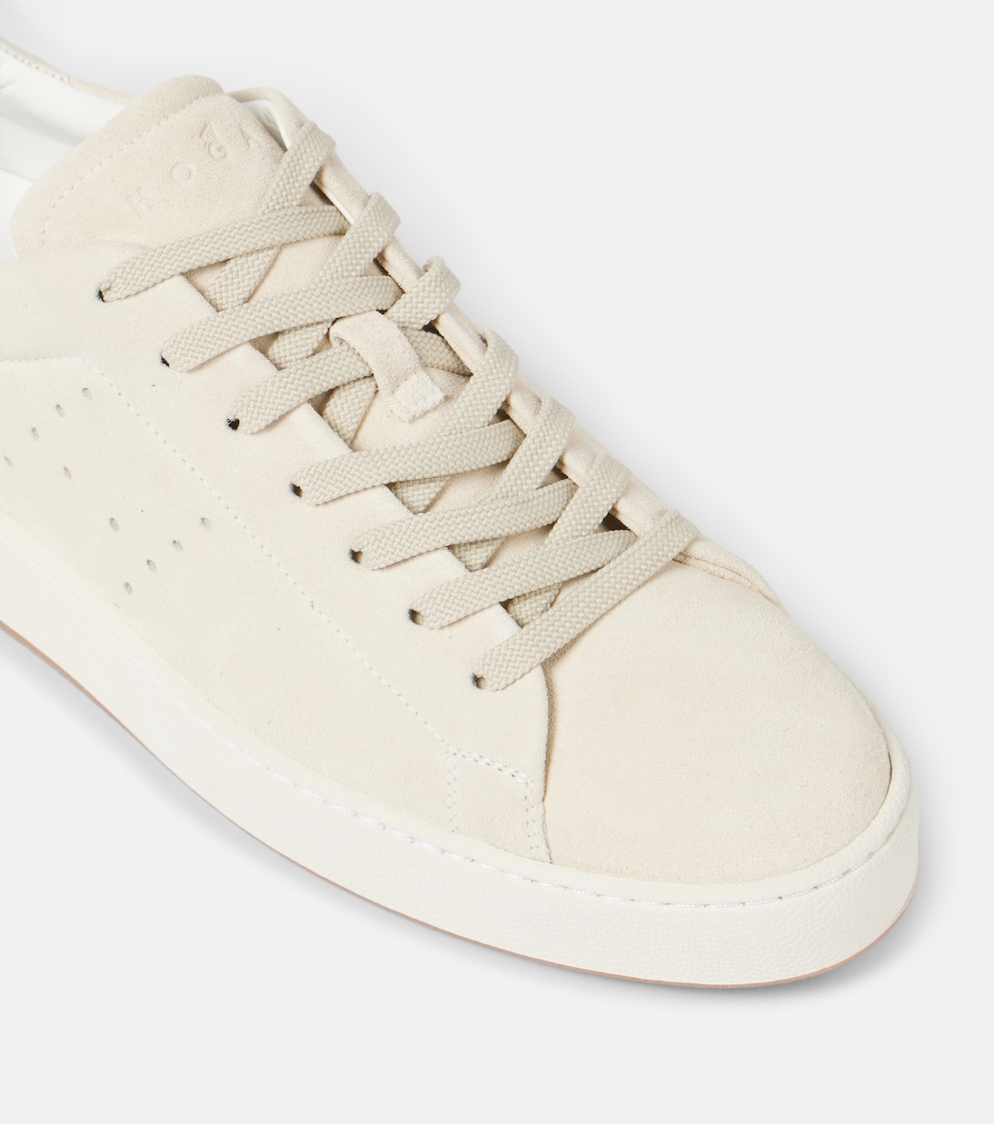 Scarpe basse in pelle scamosciata HOGAN per stile giovane e moderno