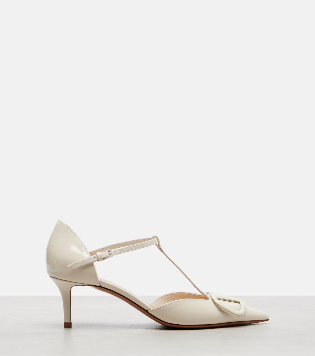 D'Orsay VLogo 65 patent leather pumps | Valentino Garavani