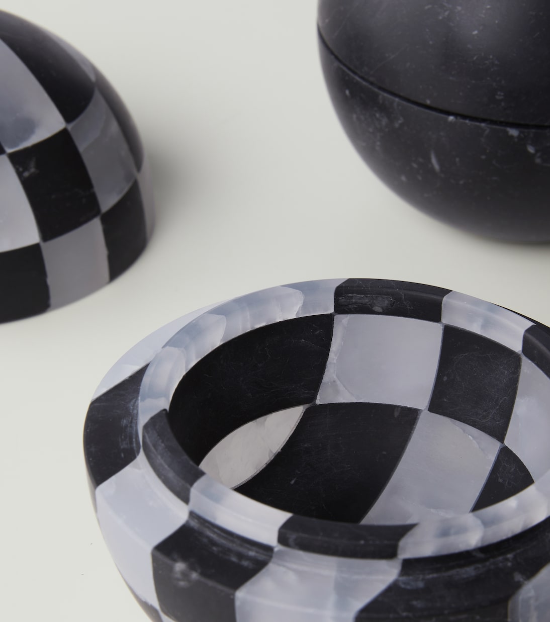 The Eye N.2 marble container | Bloc Studios
