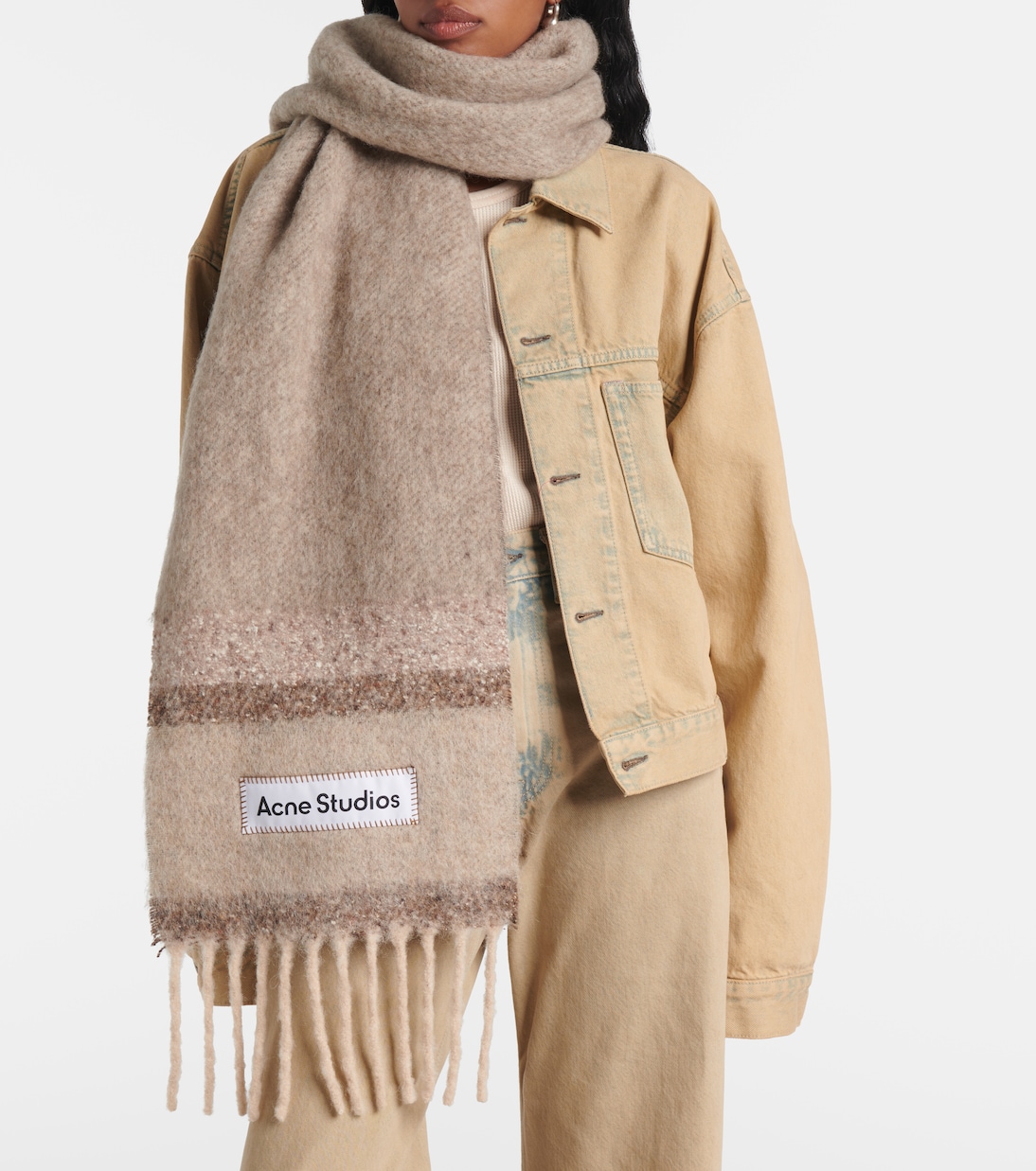 Sciarpa in lana mista con frange ACNE STUDIOS per uno stile giovane e trendy