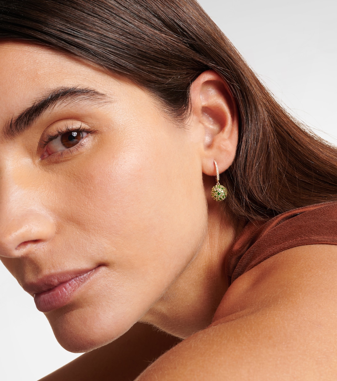 Boucles d'oreilles Bauble en or 18 ct, diamants et grenats | Roxanne First
