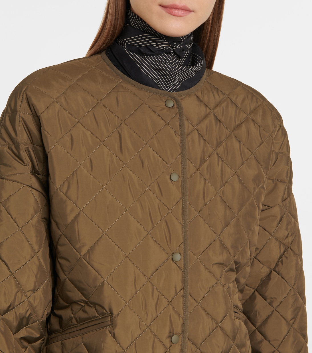 Sciarpa in cotone e seta con logo TOTEME, stile giovane e moderno