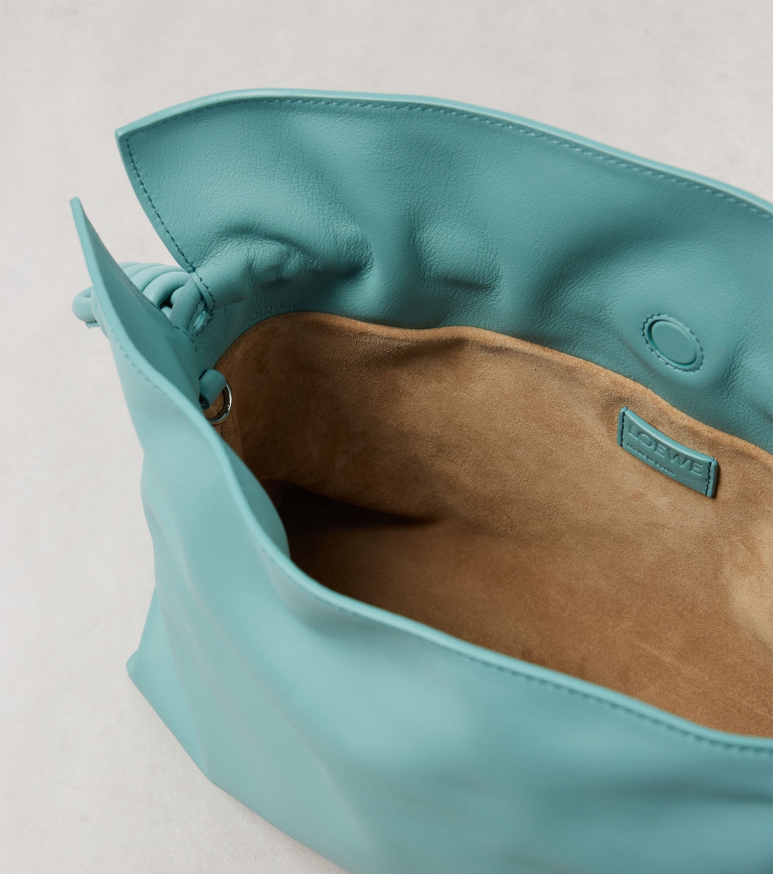 Clutch Flamenco Medium de piel | Loewe