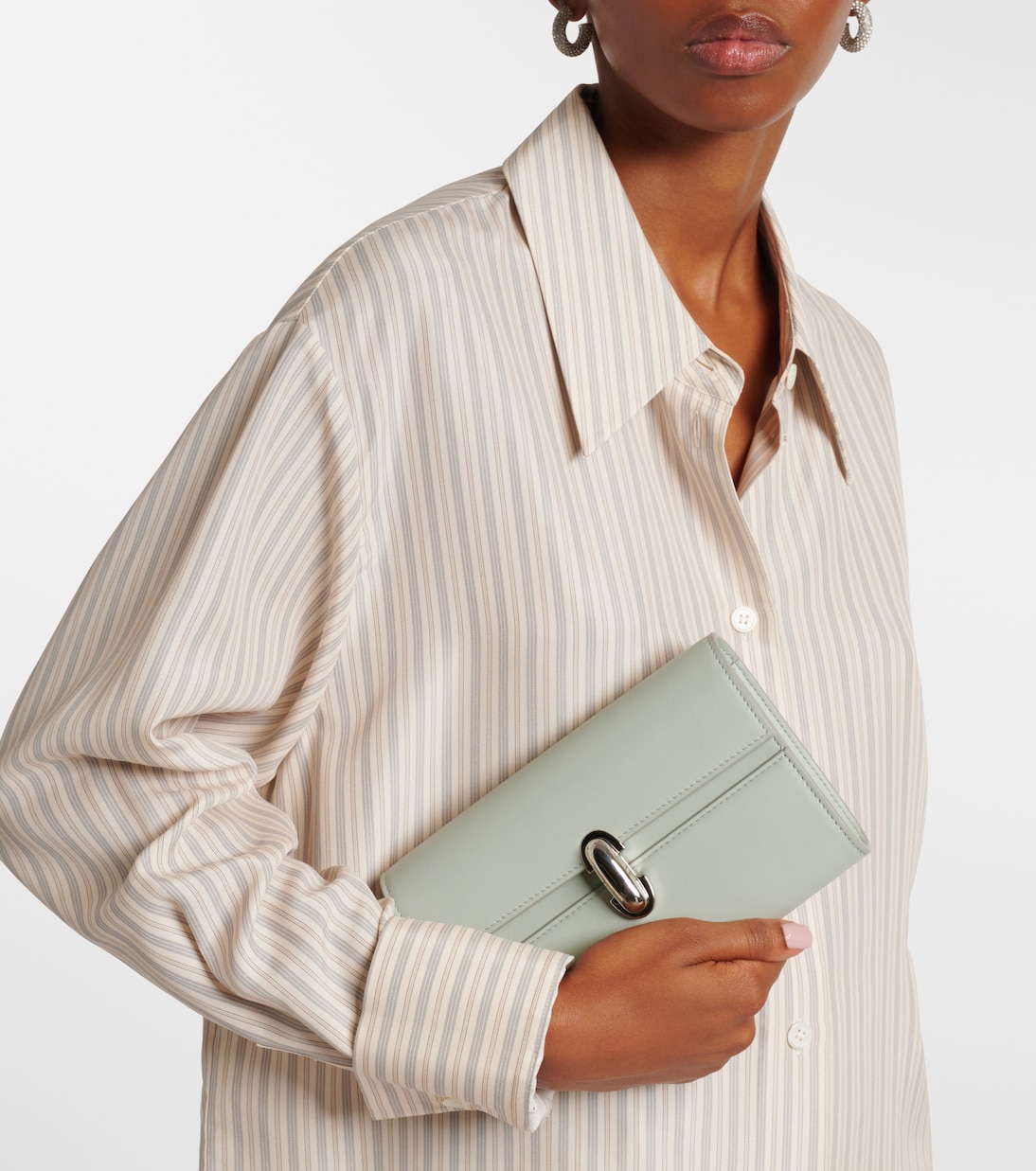 Symmetry 26 leather shoulder bag  | Savette