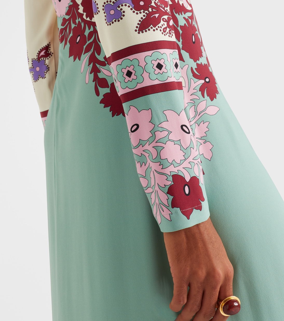 Vestido largo Halle de satén floral | La DoubleJ