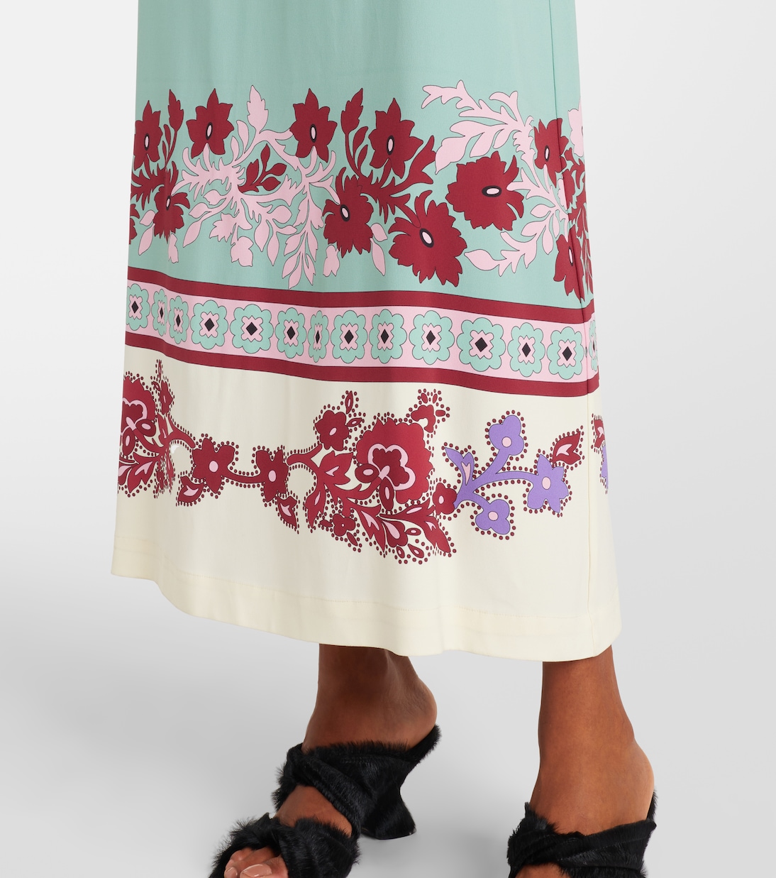 Vestido largo Halle de satén floral | La DoubleJ